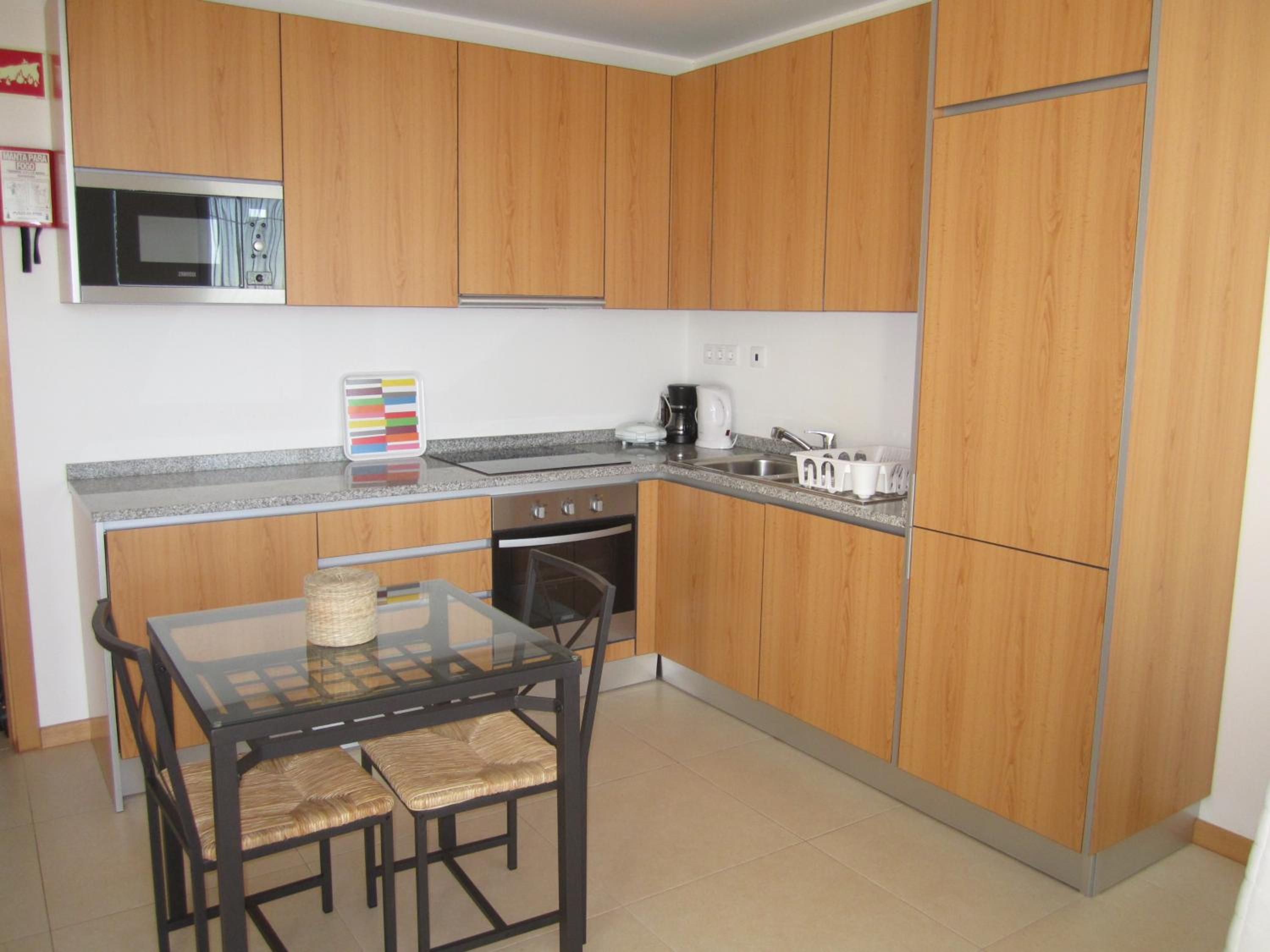 Studio Apartment with Balcony - Lower Floor photo 3