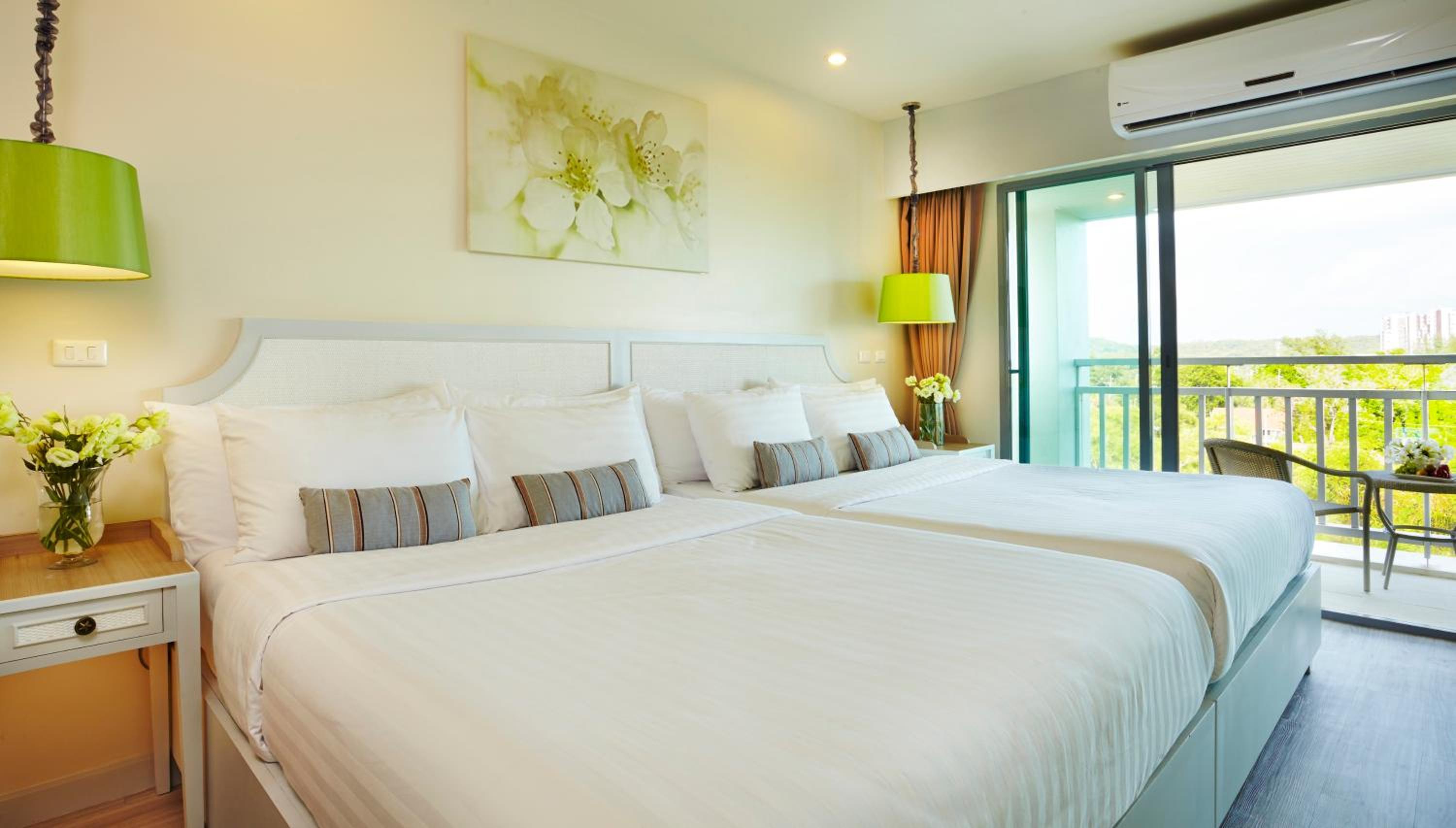 Deluxe Double or Twin Room with Garden View - Photo 1