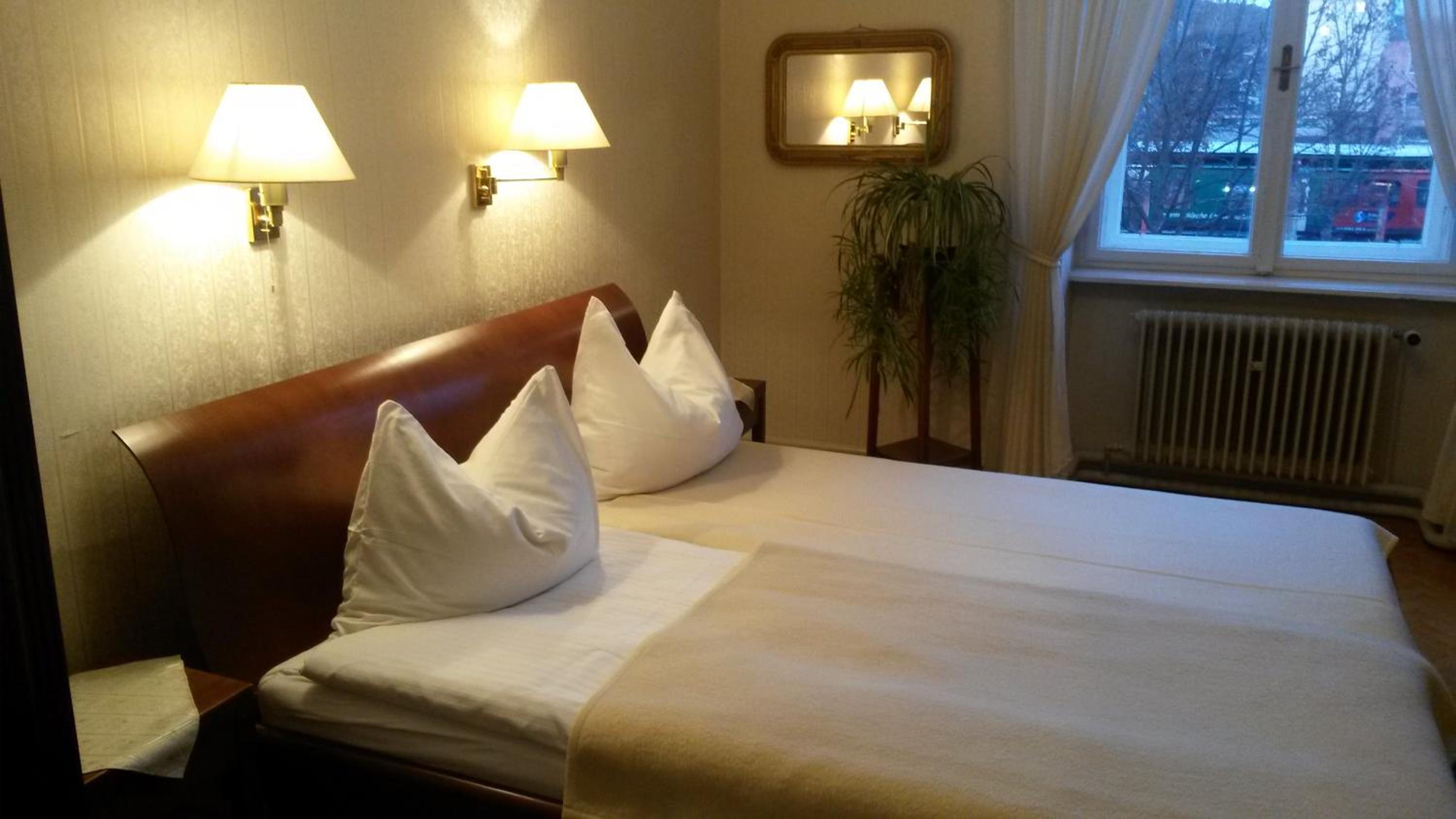 Standard Double Room - Photo 1