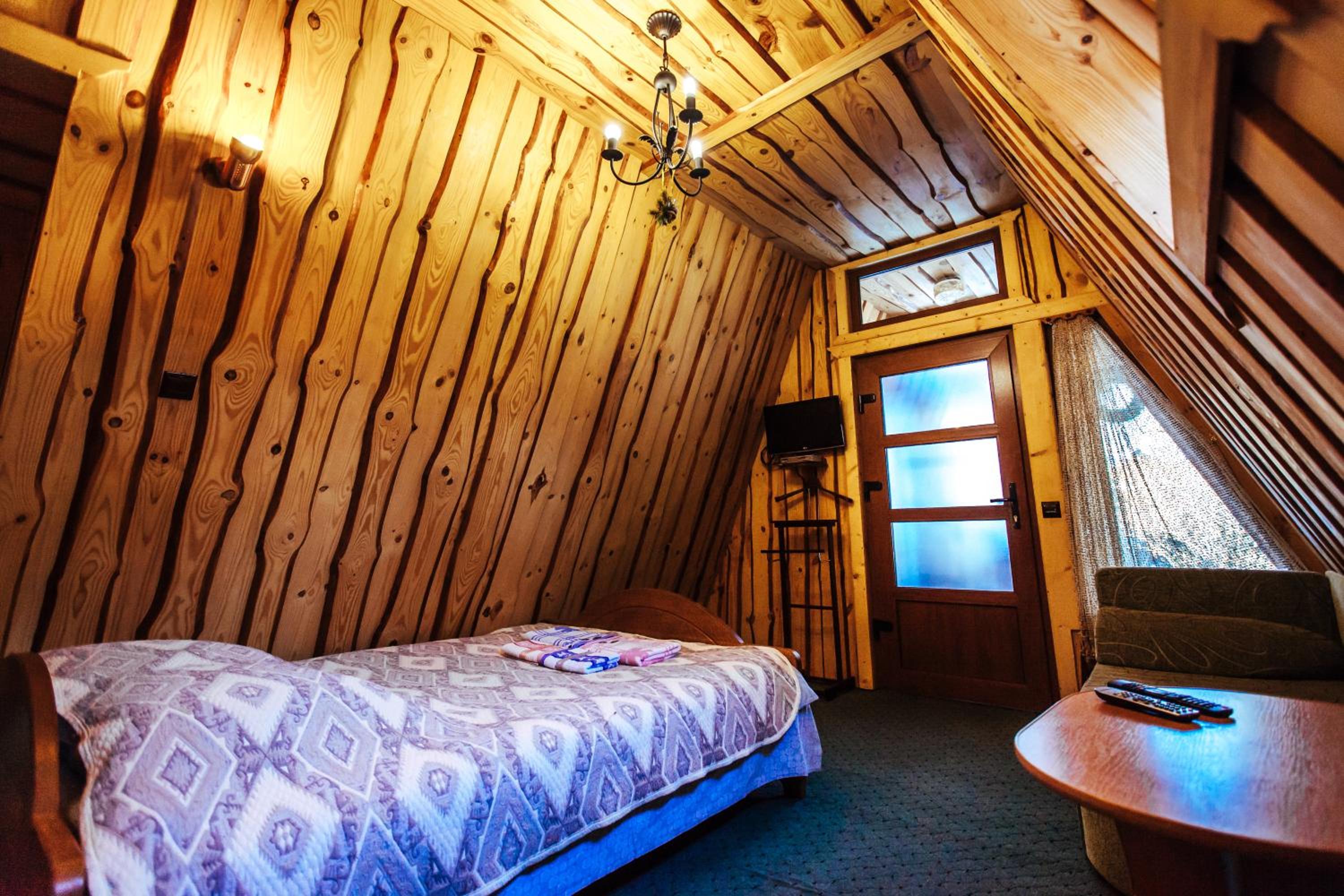 Two-Bedroom Cottage photo 3