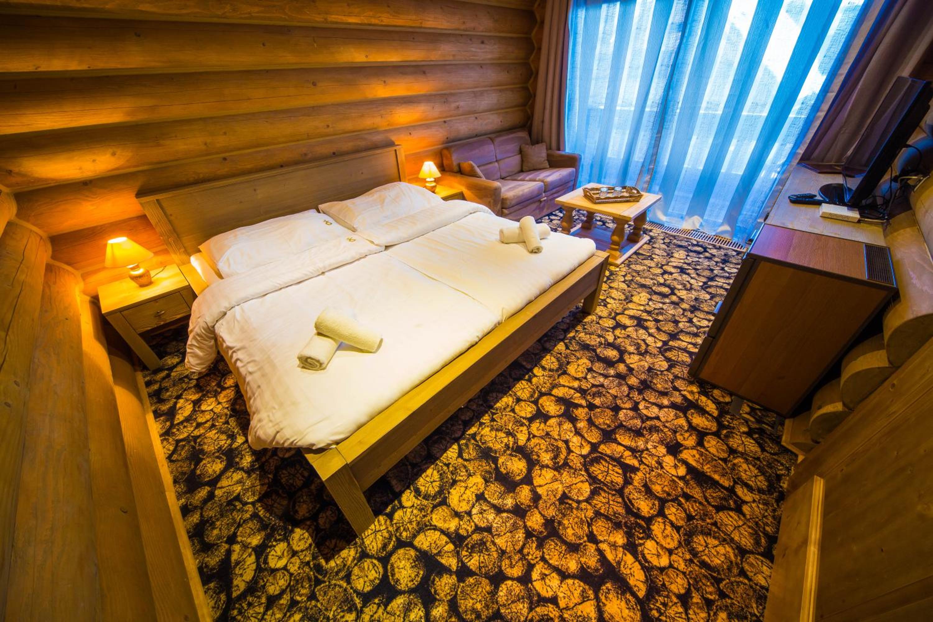 Deluxe Double Room with Balcony - Photo 1