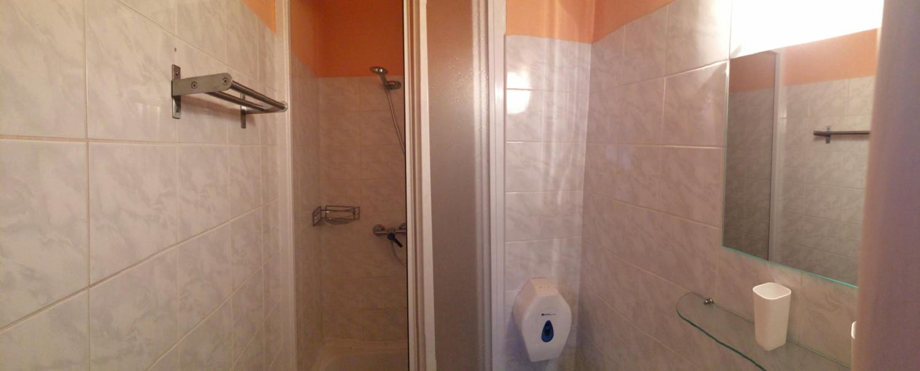 Standard Twin Room photo 2