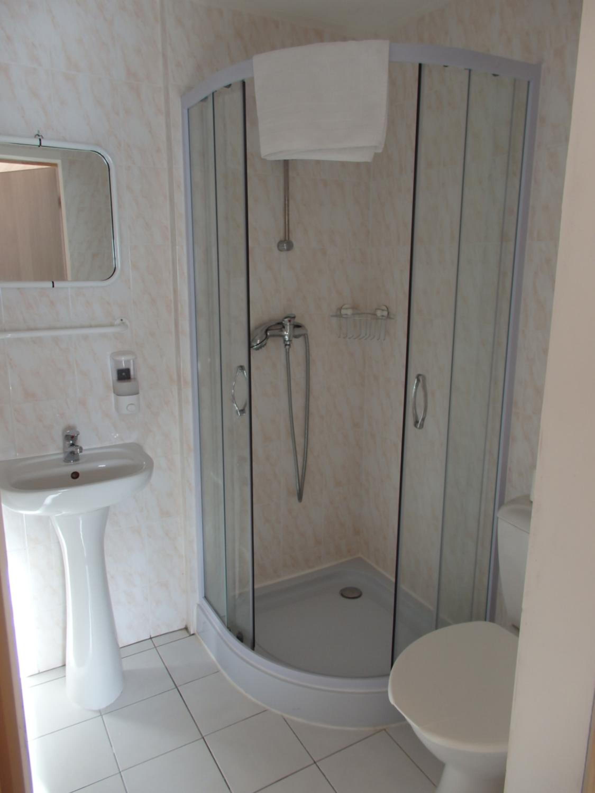Double Room with Private Bathroom photo 2