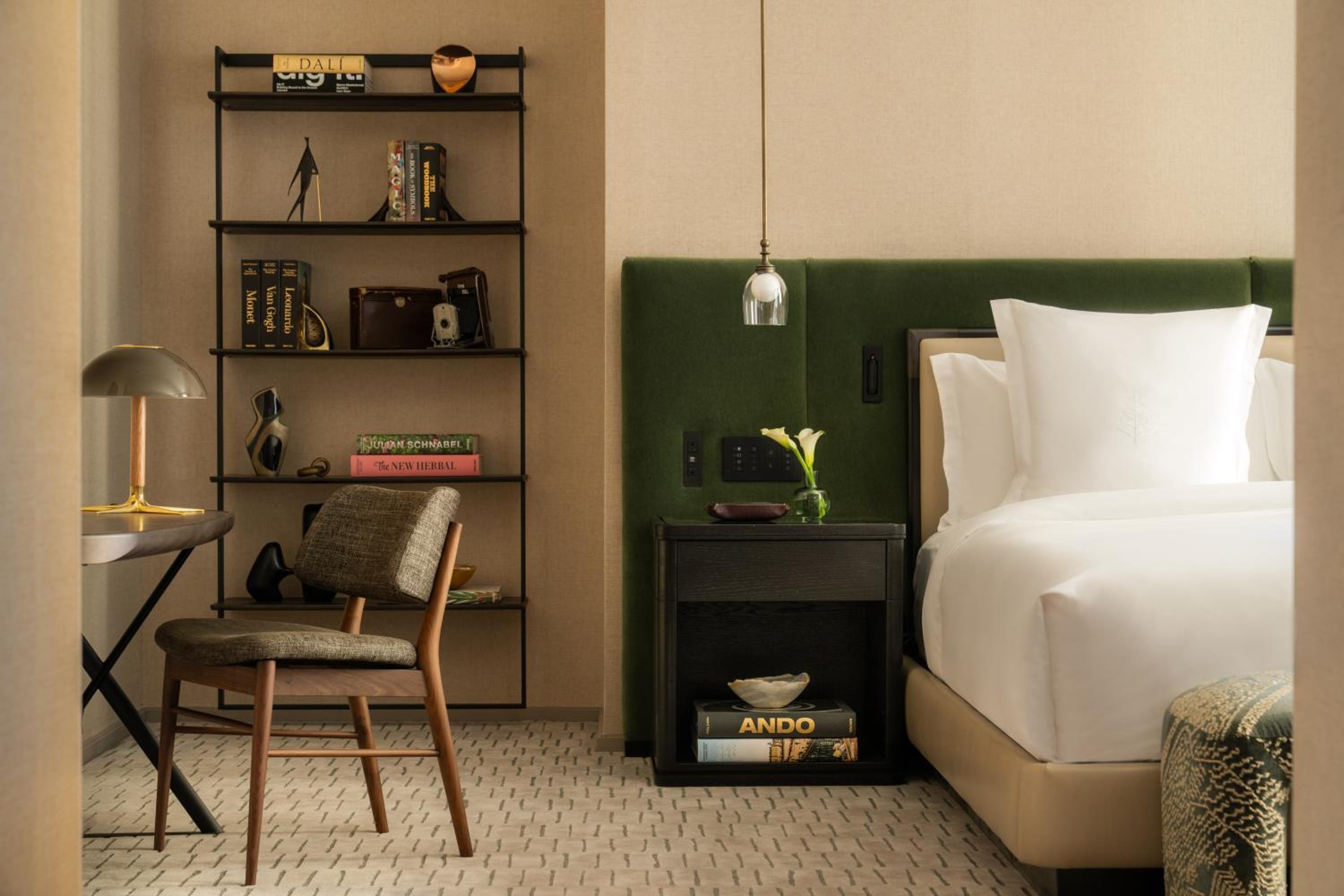 Greenwhich Two Bedroom Suite
