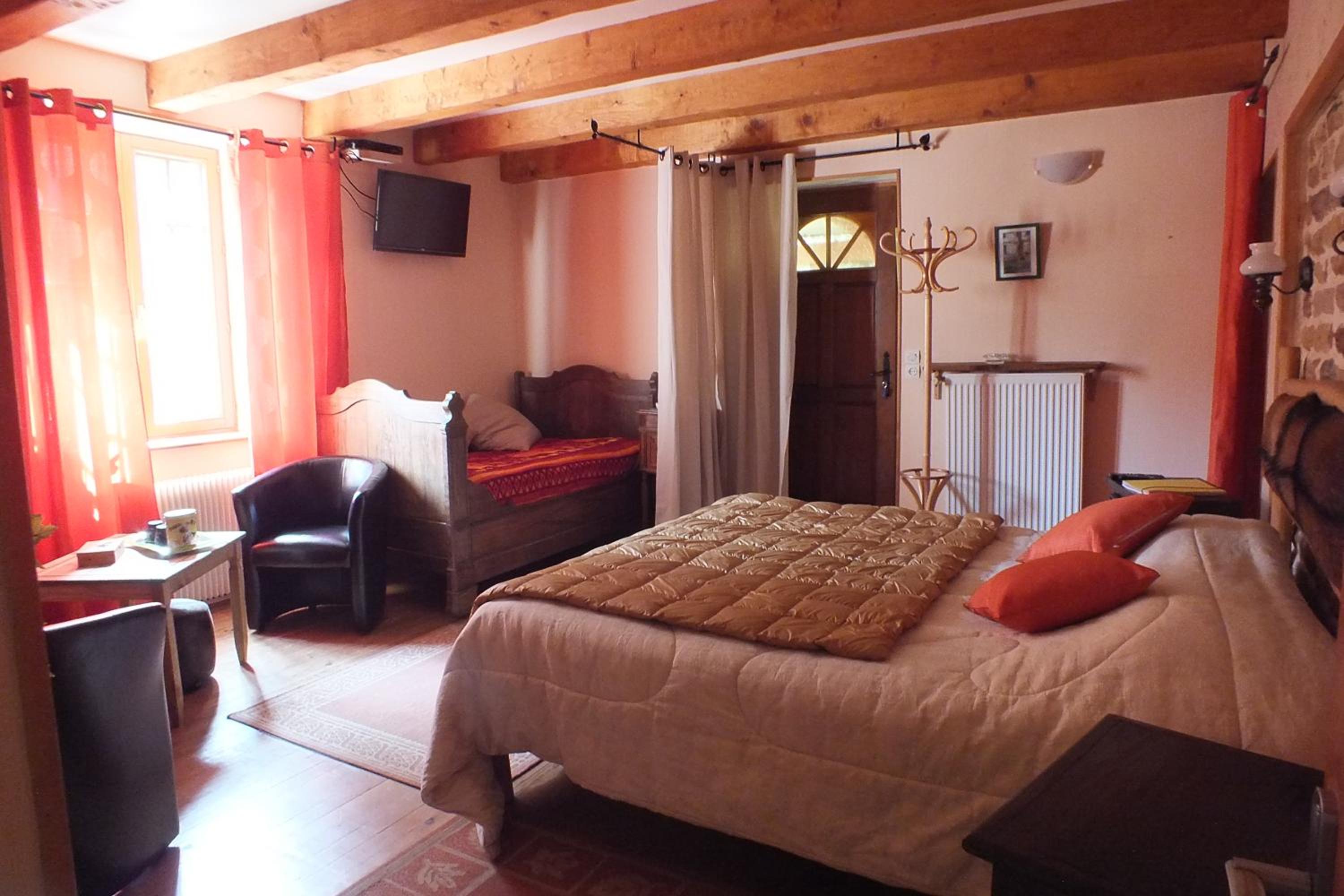 Double Room - Disability Access photo 3