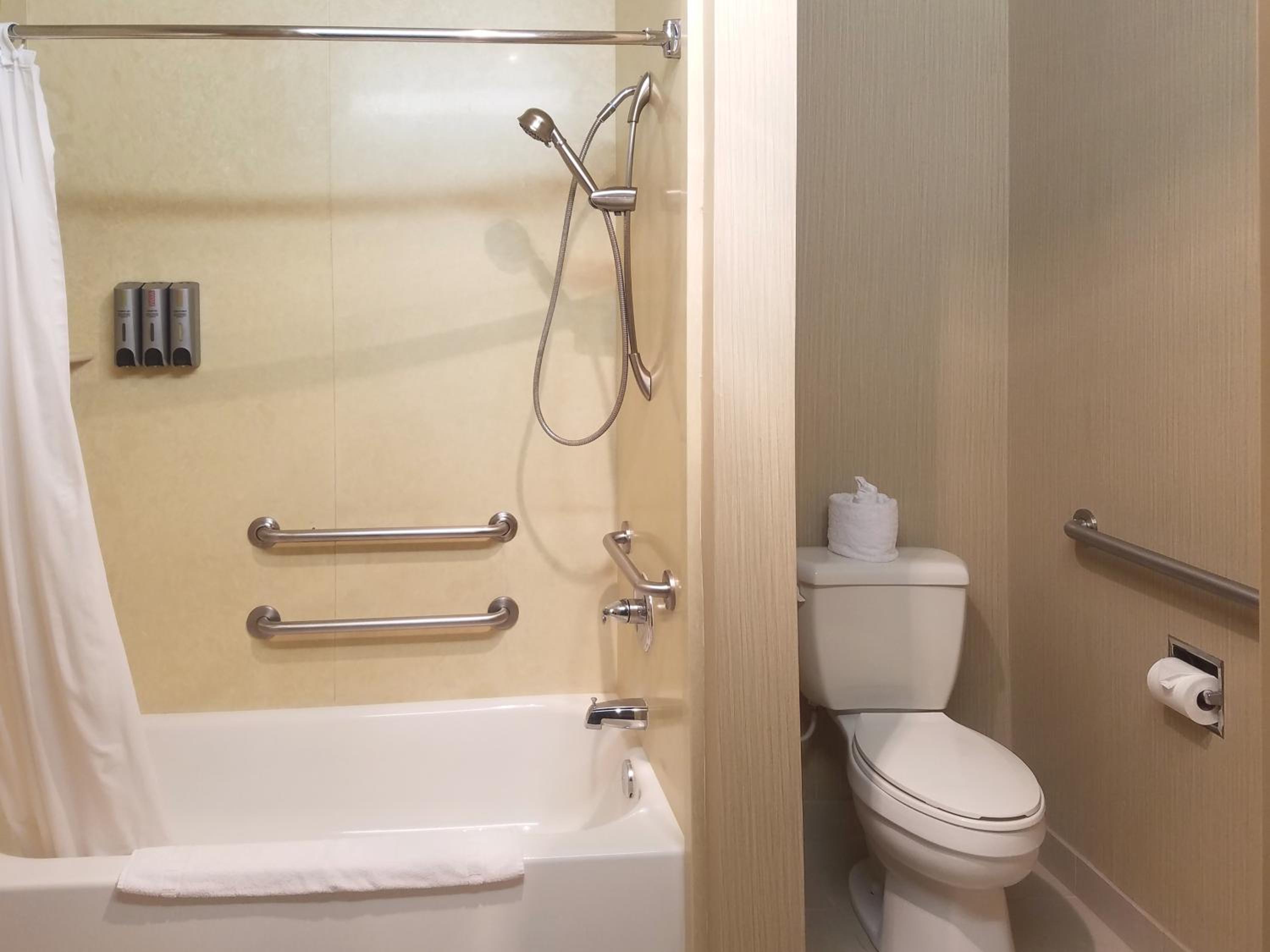 King Room - Accessible  - Photo 2