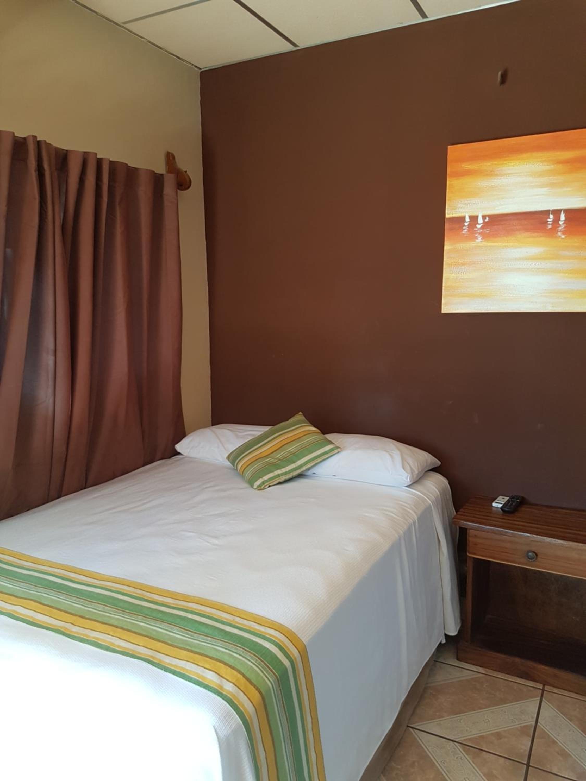Triple Room with Bathroom photo 2