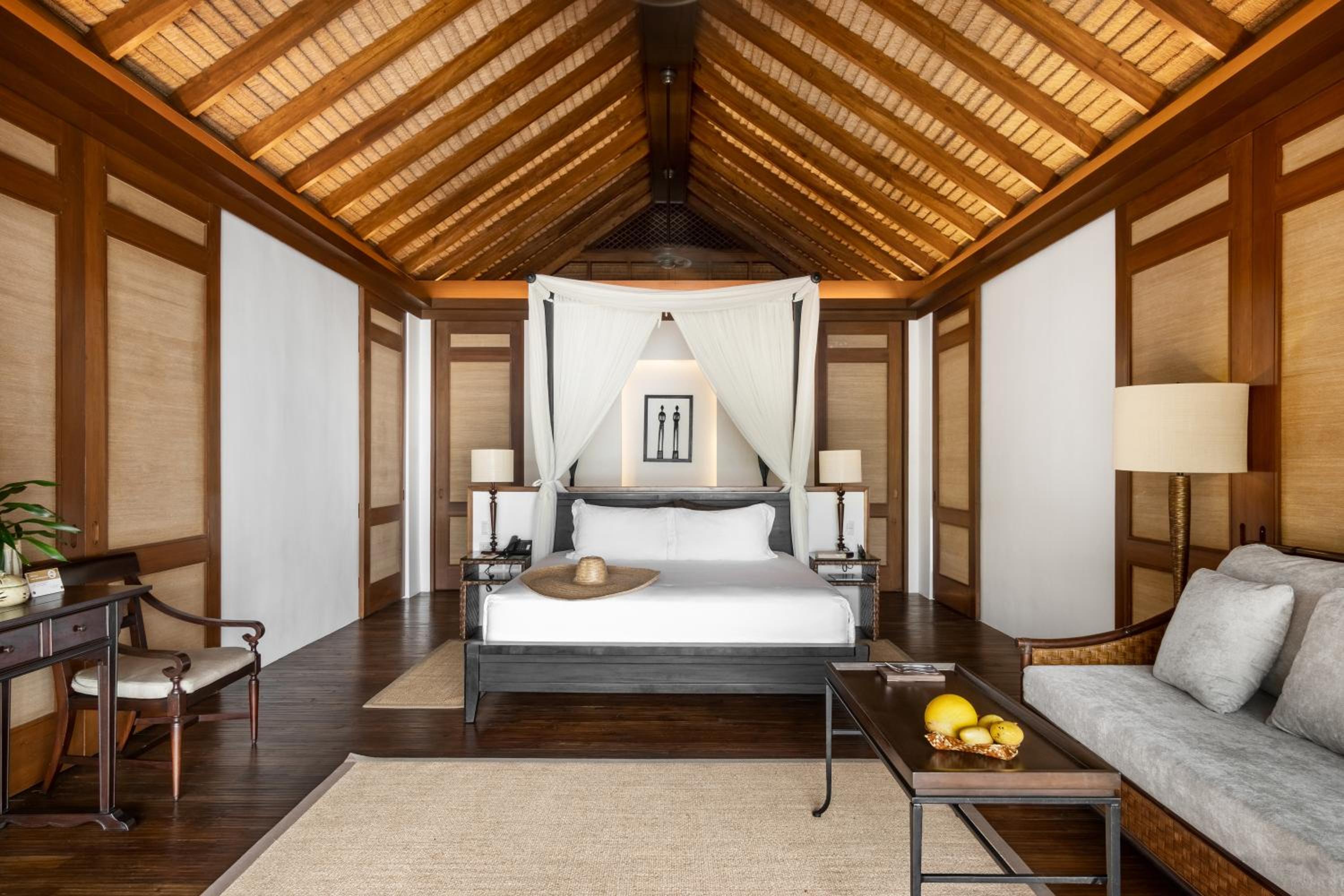  1 King Bed Kalaw Villa with Access to Private Pool photo 2