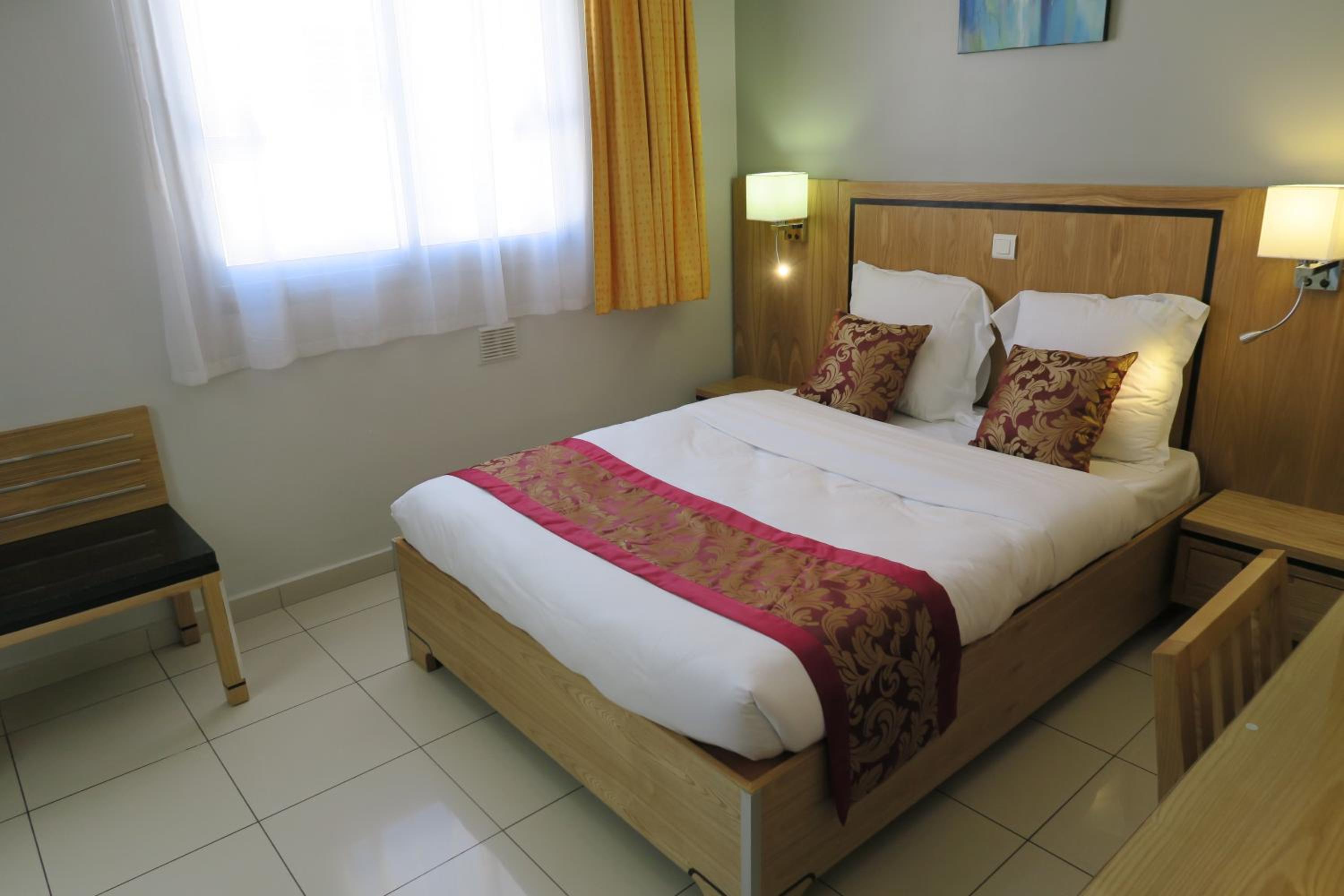 Standard Double Room - Photo 2