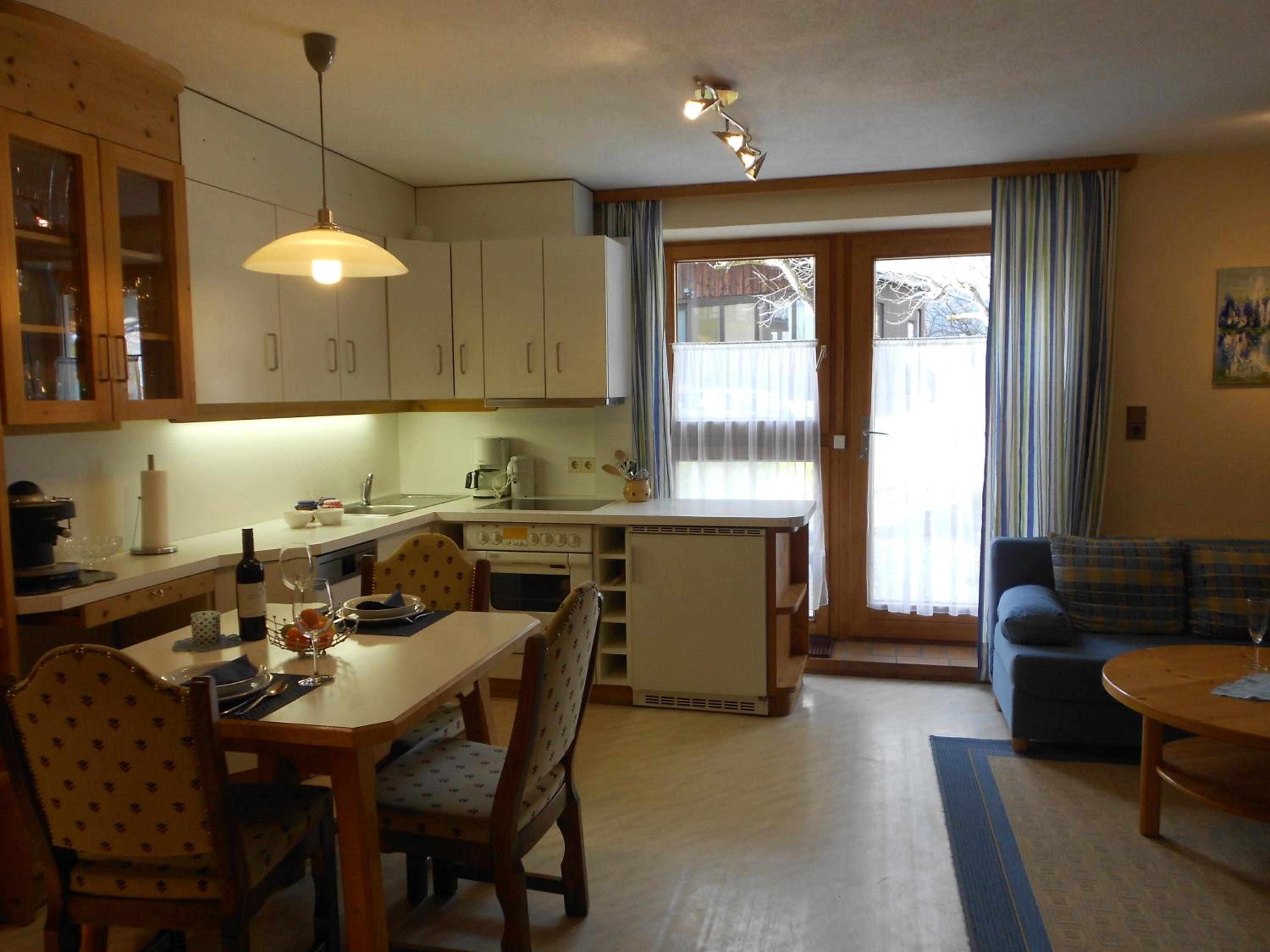 One-Bedroom Apartment photo 2