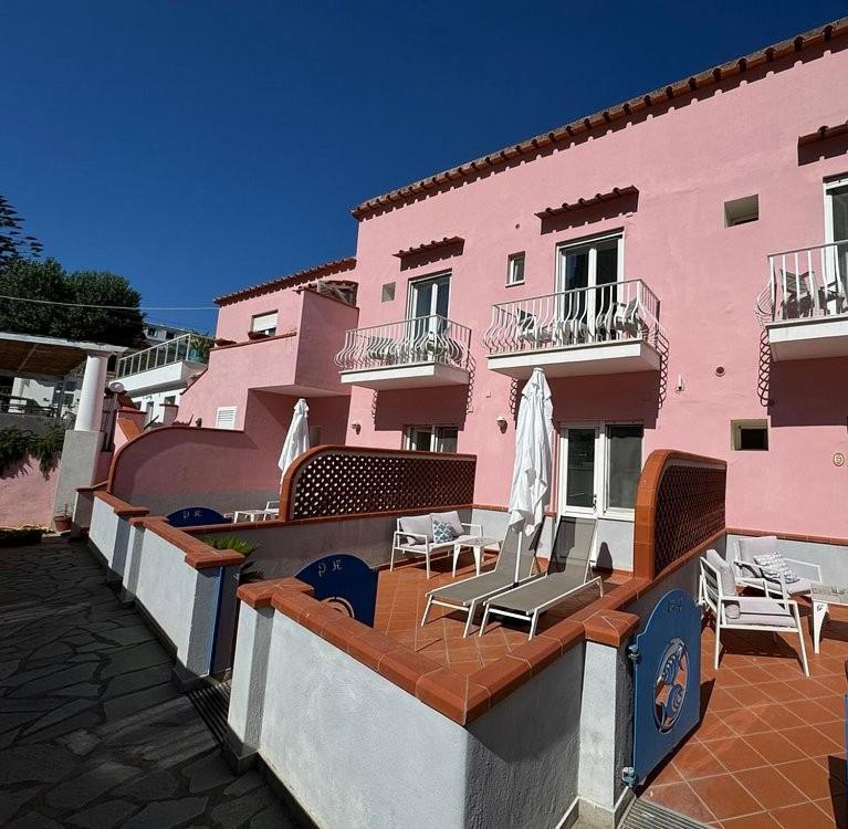 Double Room with Terrace - Photo 3