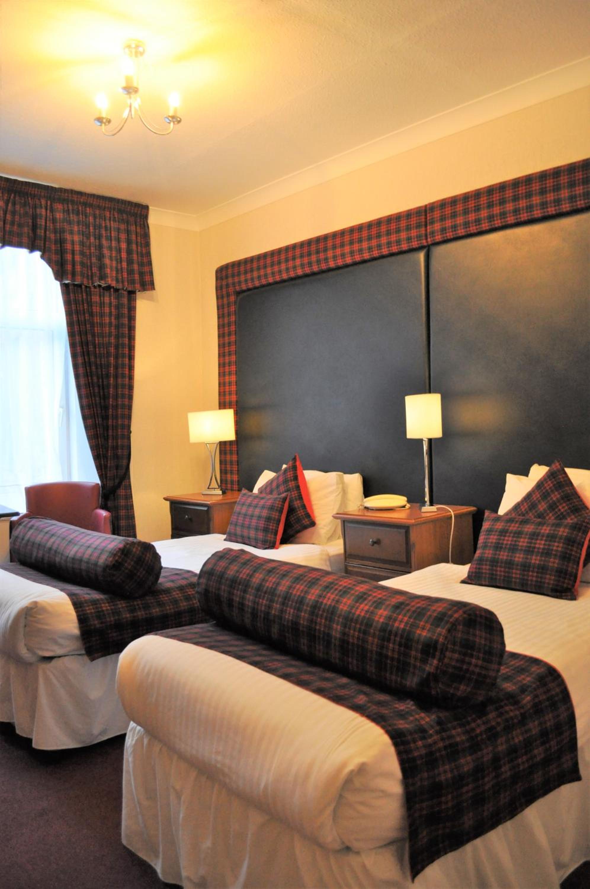 Twin Room - Photo 5