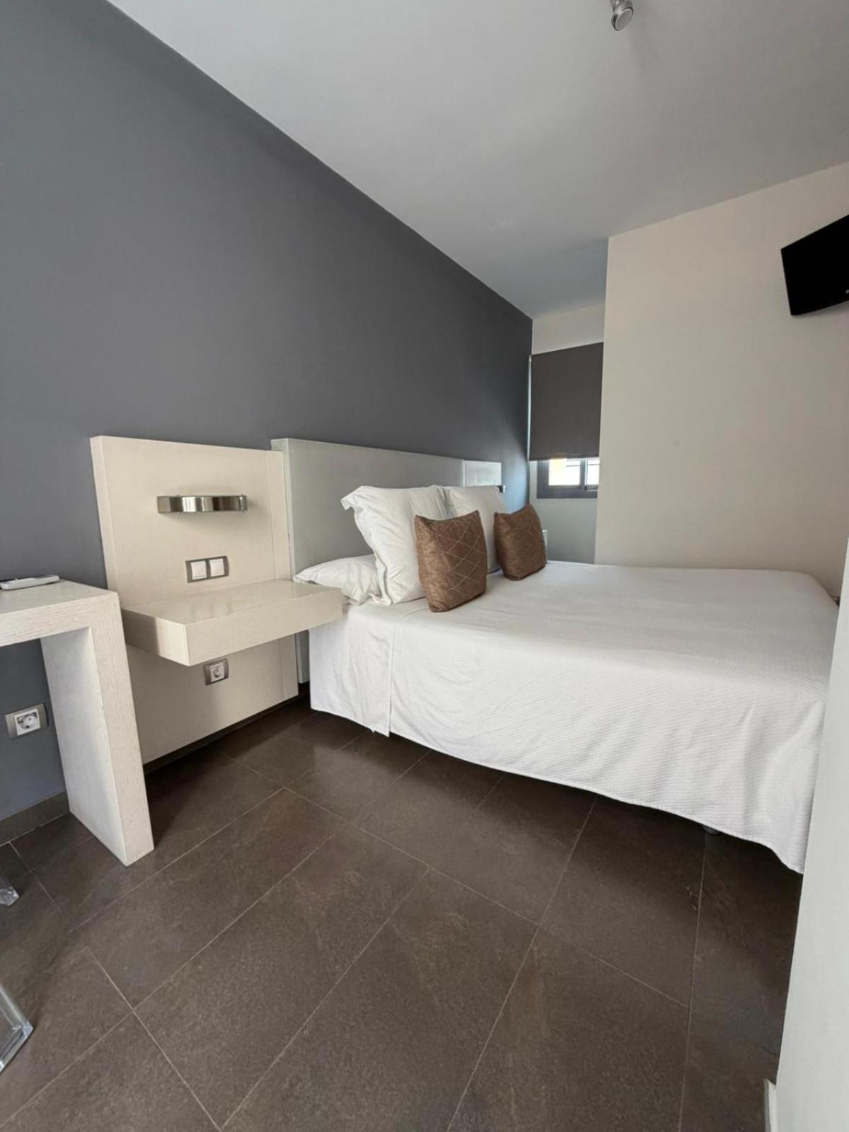 Superior Double Room - Photo 2