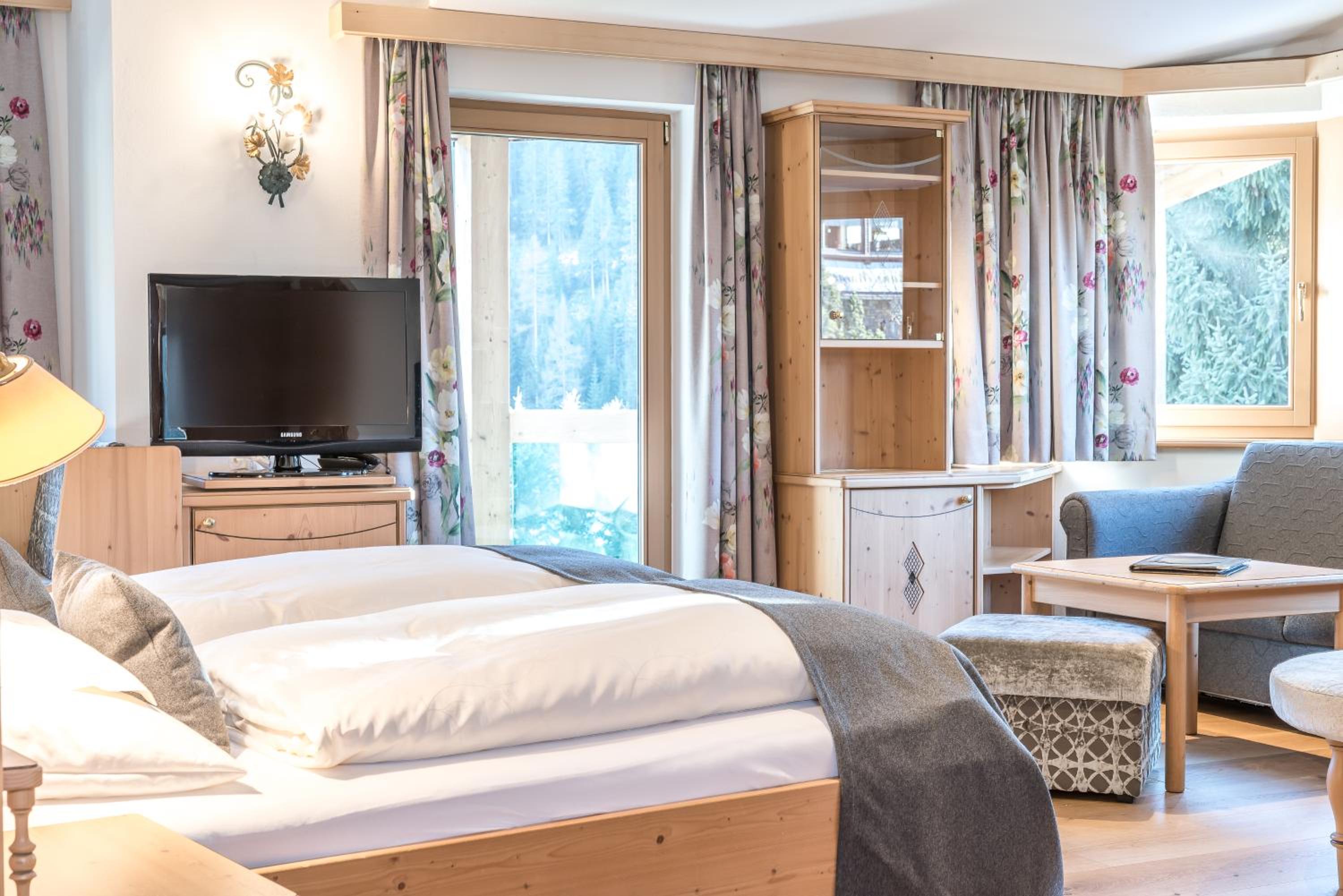 Suite photo 1