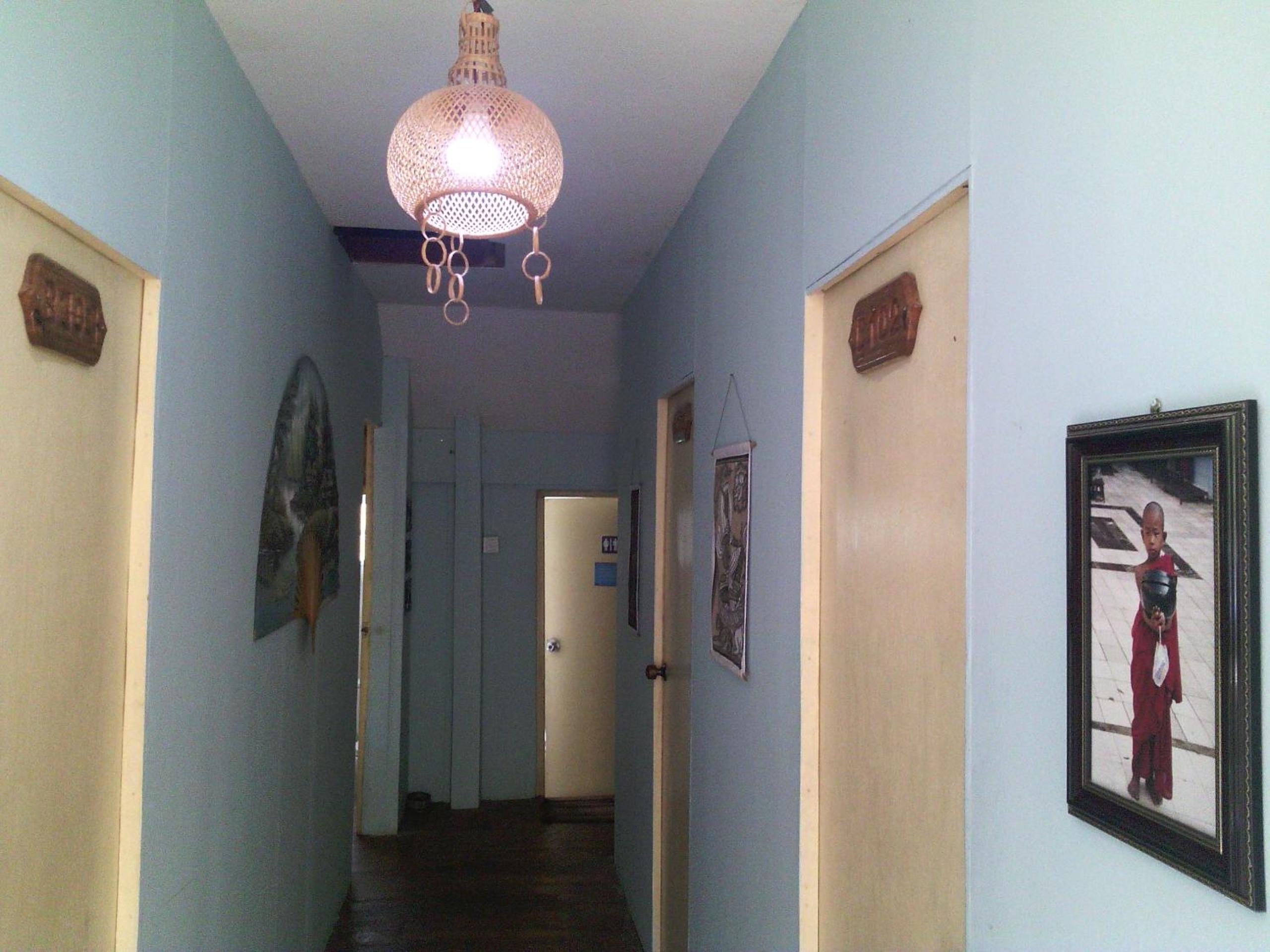 Economy Room with Shared Bathroom photo 3