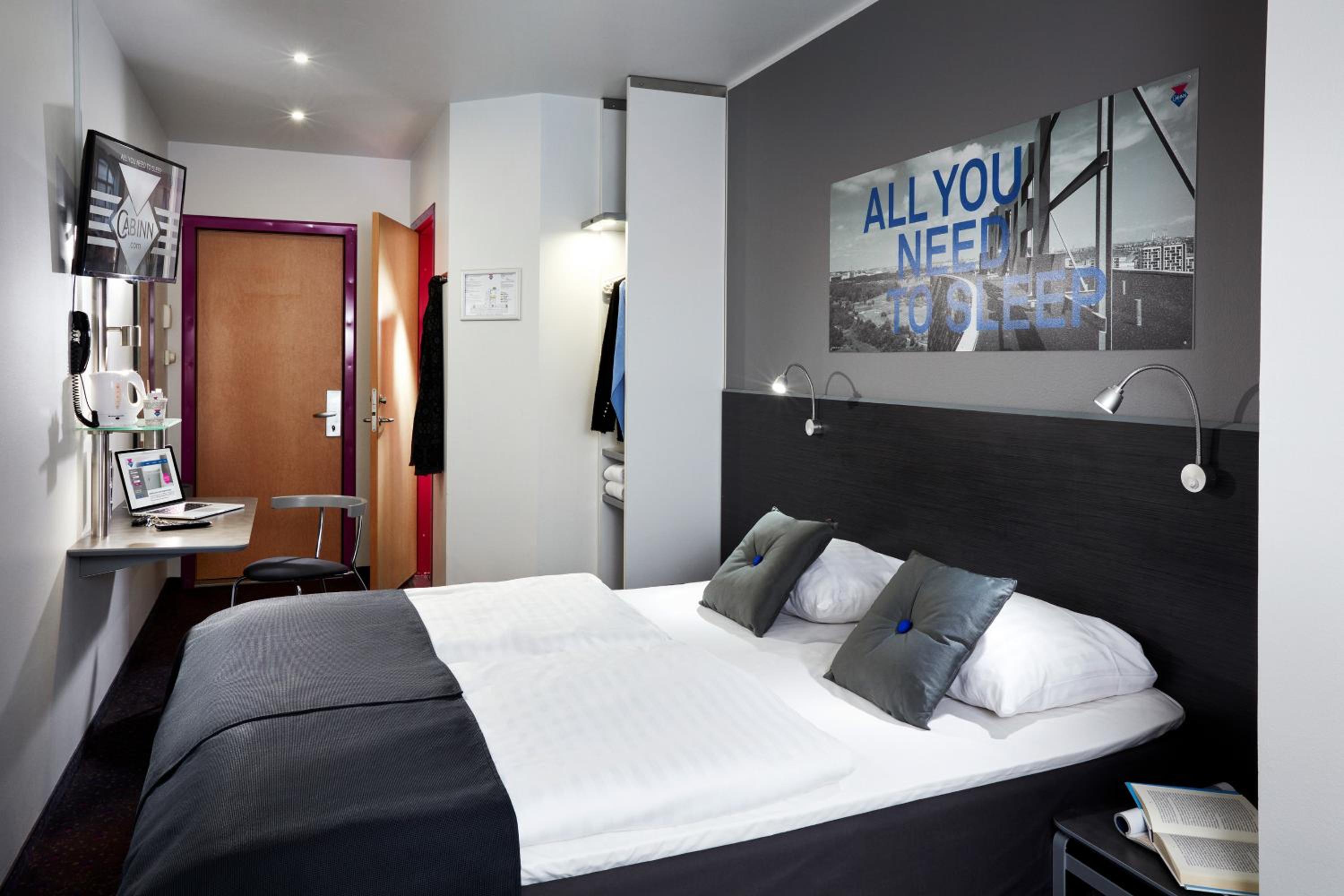 Captain Room