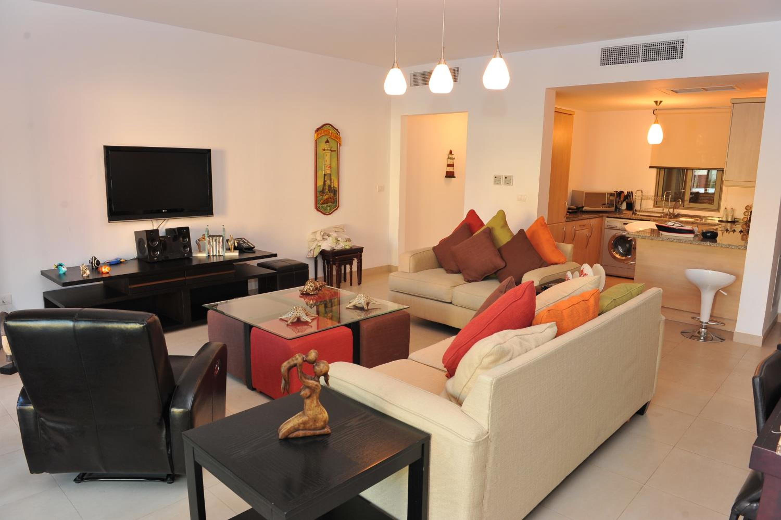 Three-Bedroom Premier Apartment - Photo 1