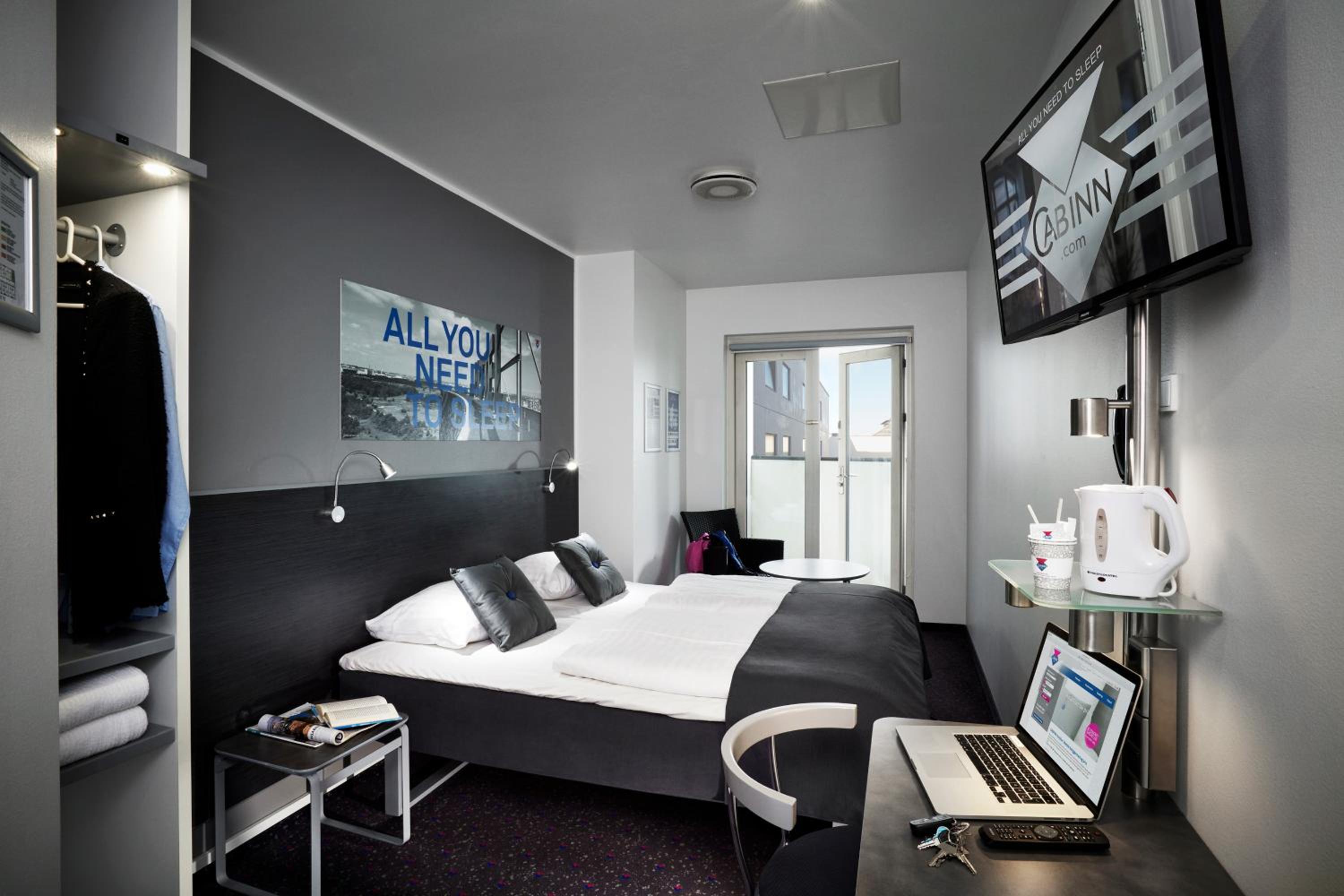 Captain Room
