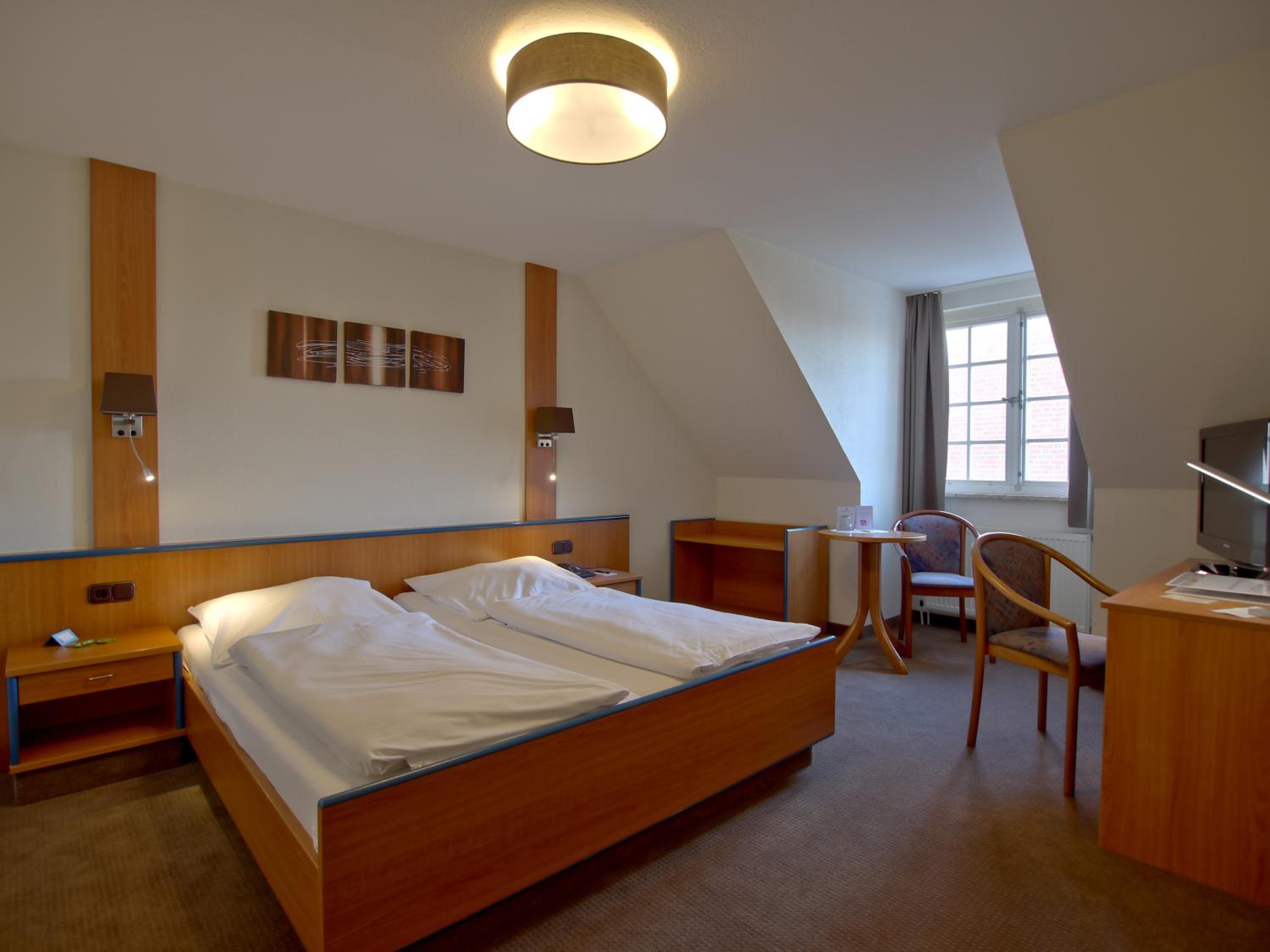 Standard Double Room photo 3