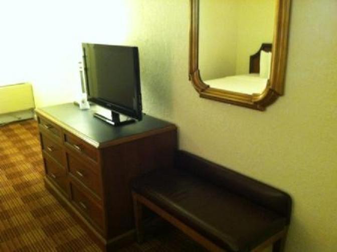 Double Room with Two Double Beds - Non-Smoking photo 2