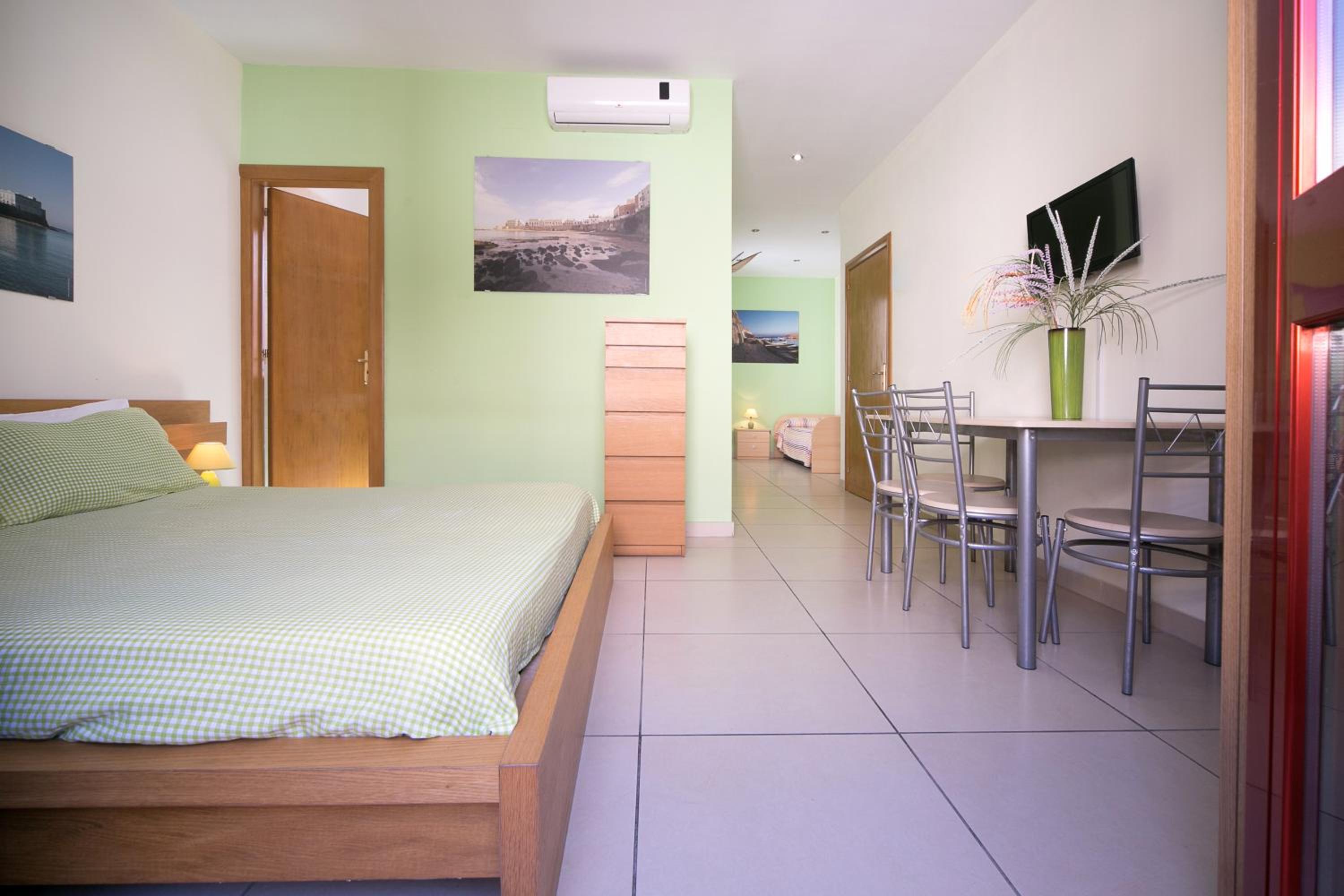 Quadruple Room with Sea View