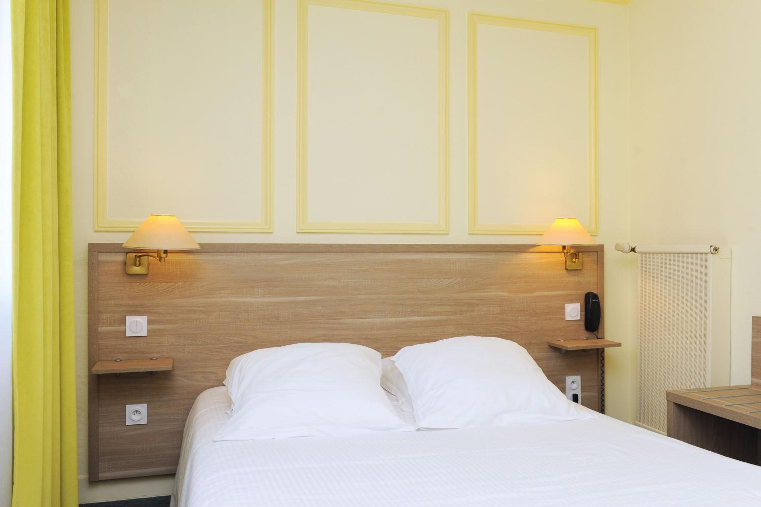 Double Room With Courtyard View And Shower