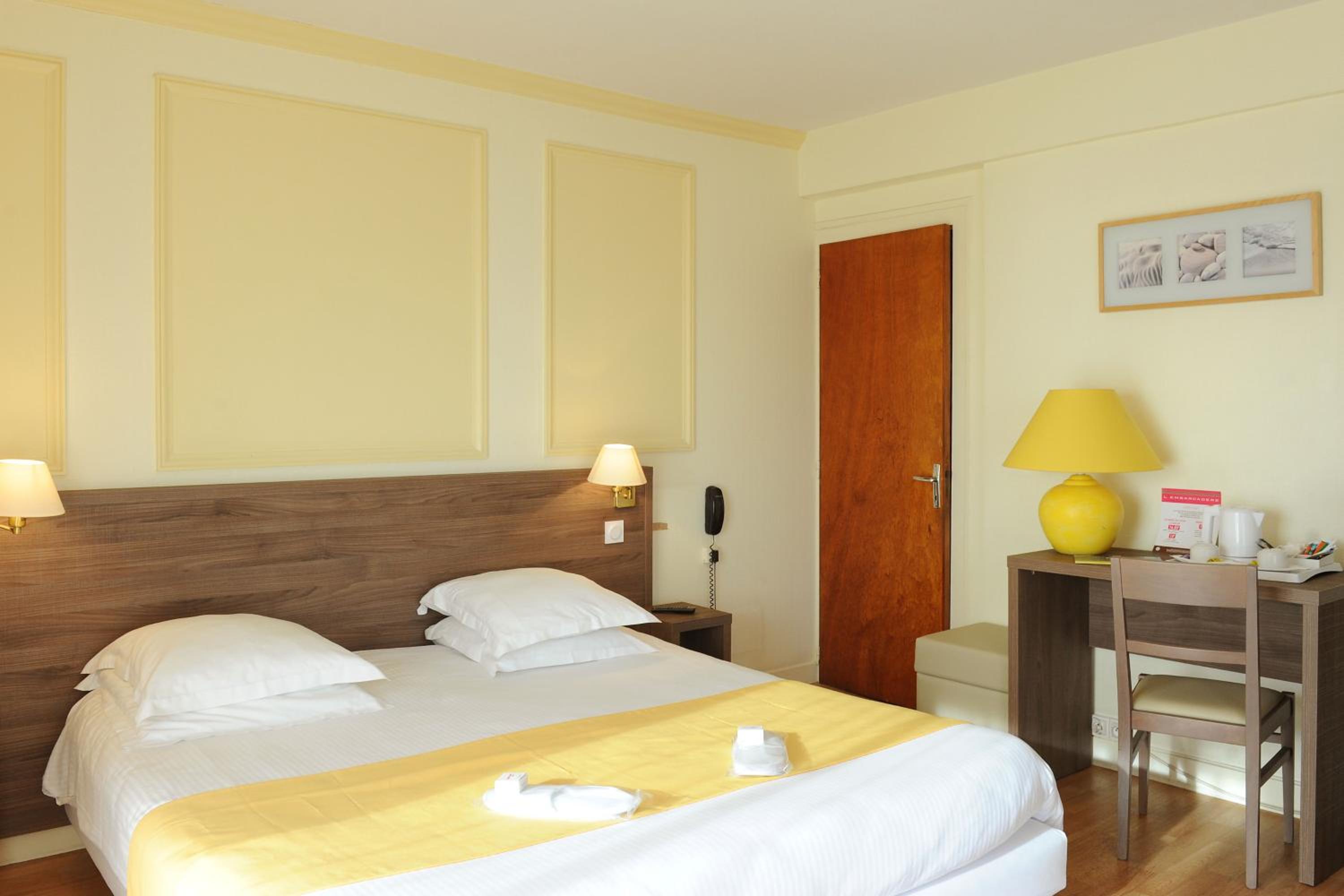 Superior Twin Or Double Room With Terrace And Sea View