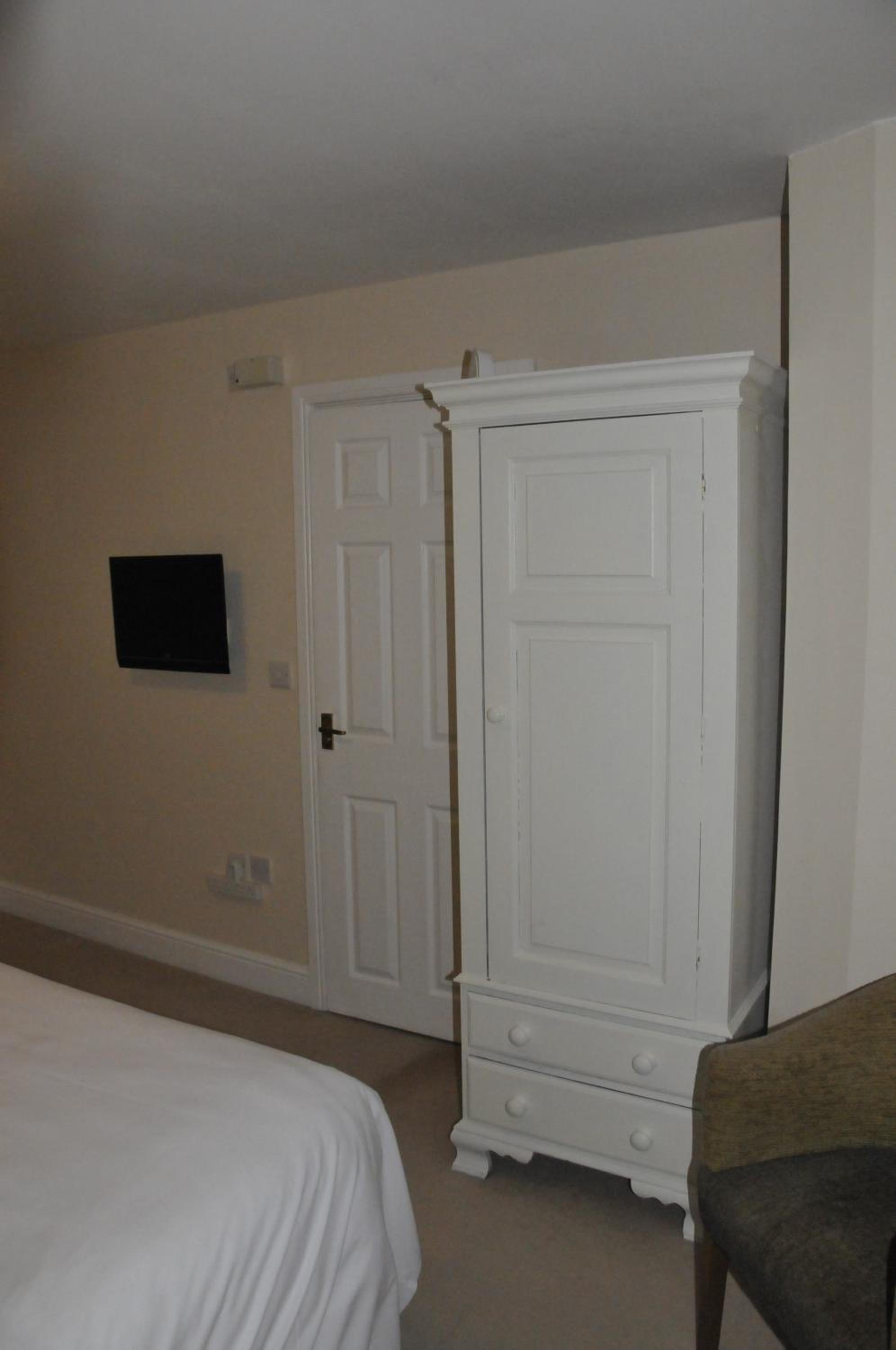 Double Room - Photo 10