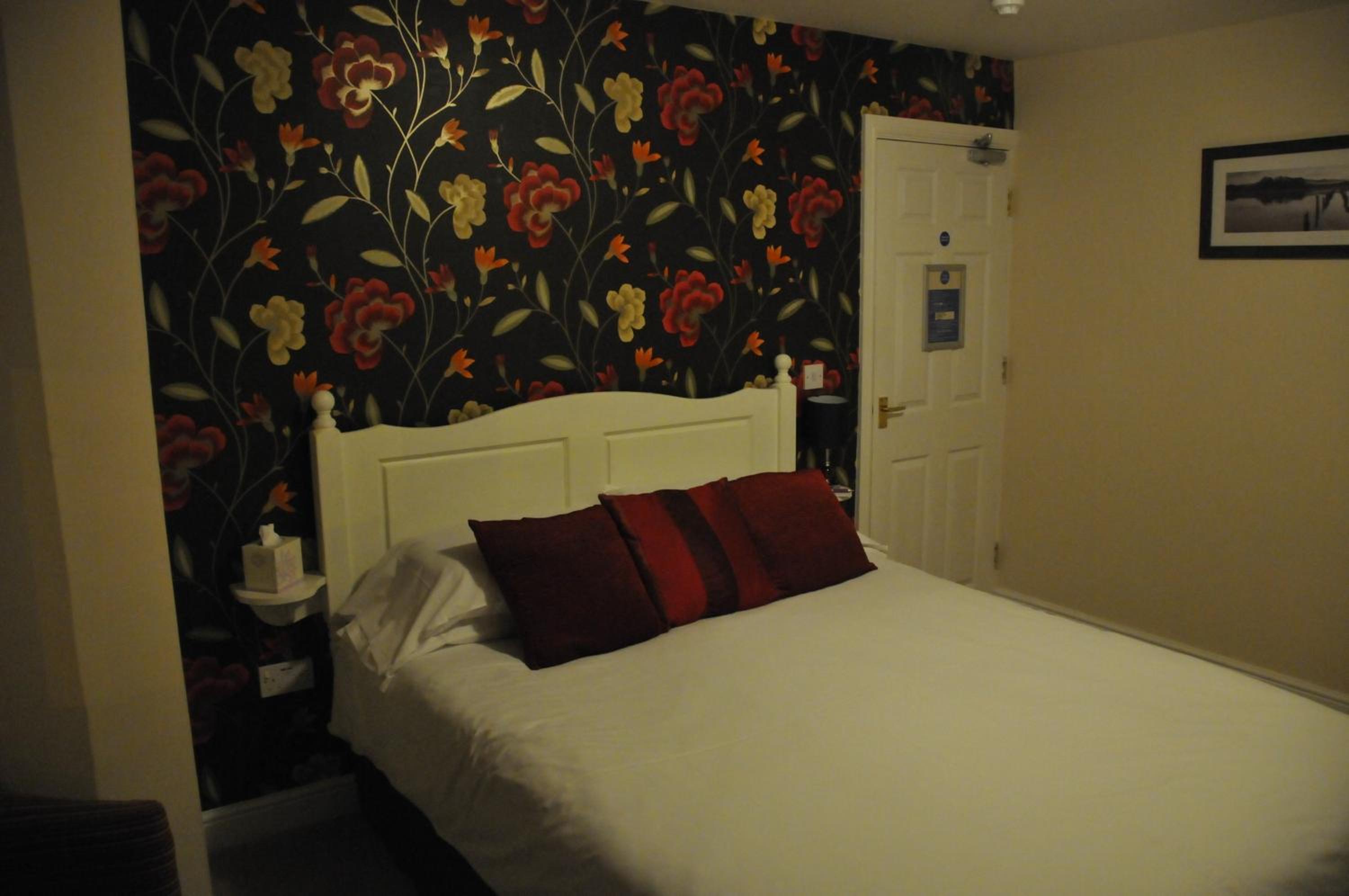 Double Room - Photo 4