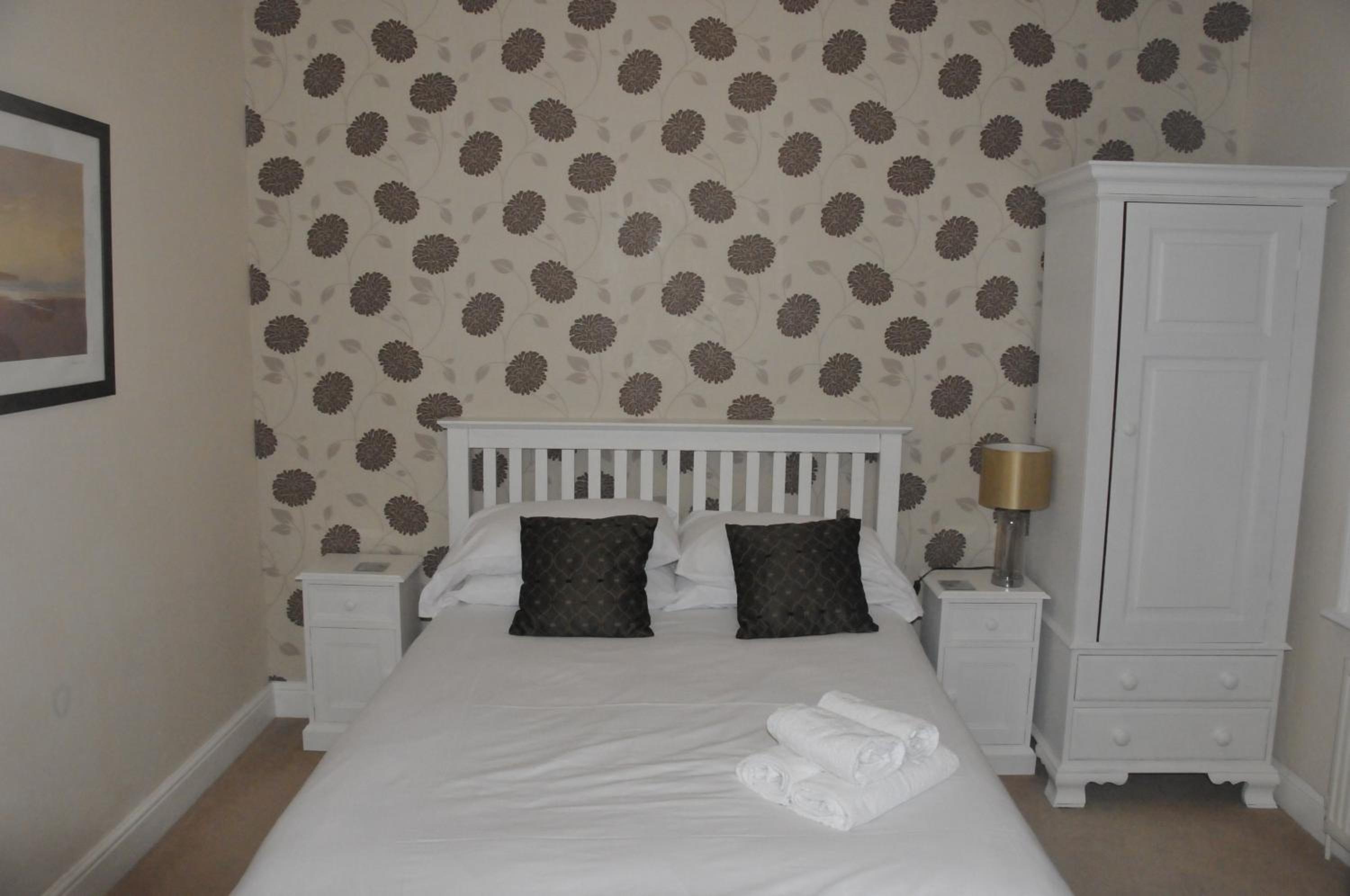 Double Room - Photo 5