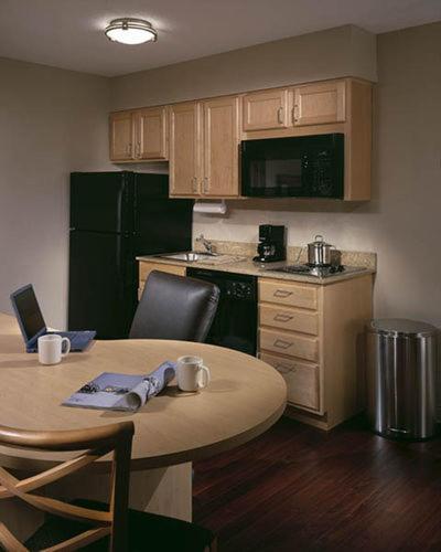 One-Bedroom King Suite - Photo 2