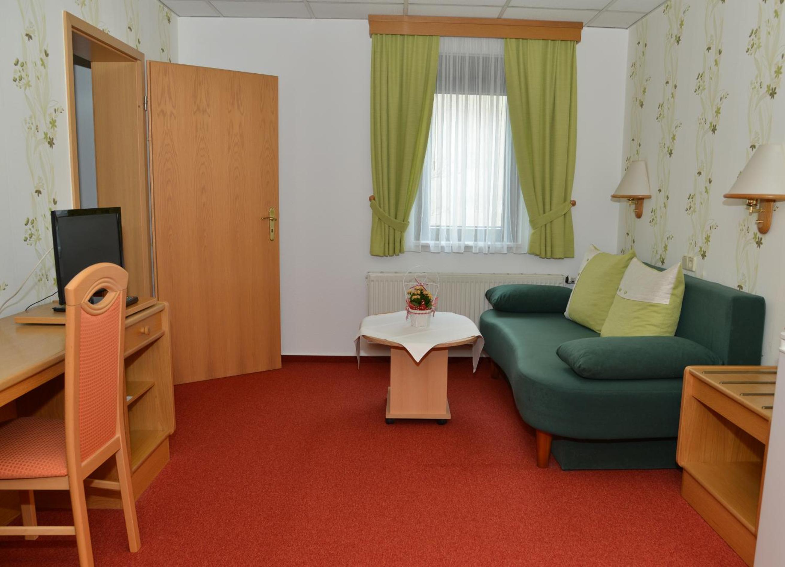 Quadrouple Room