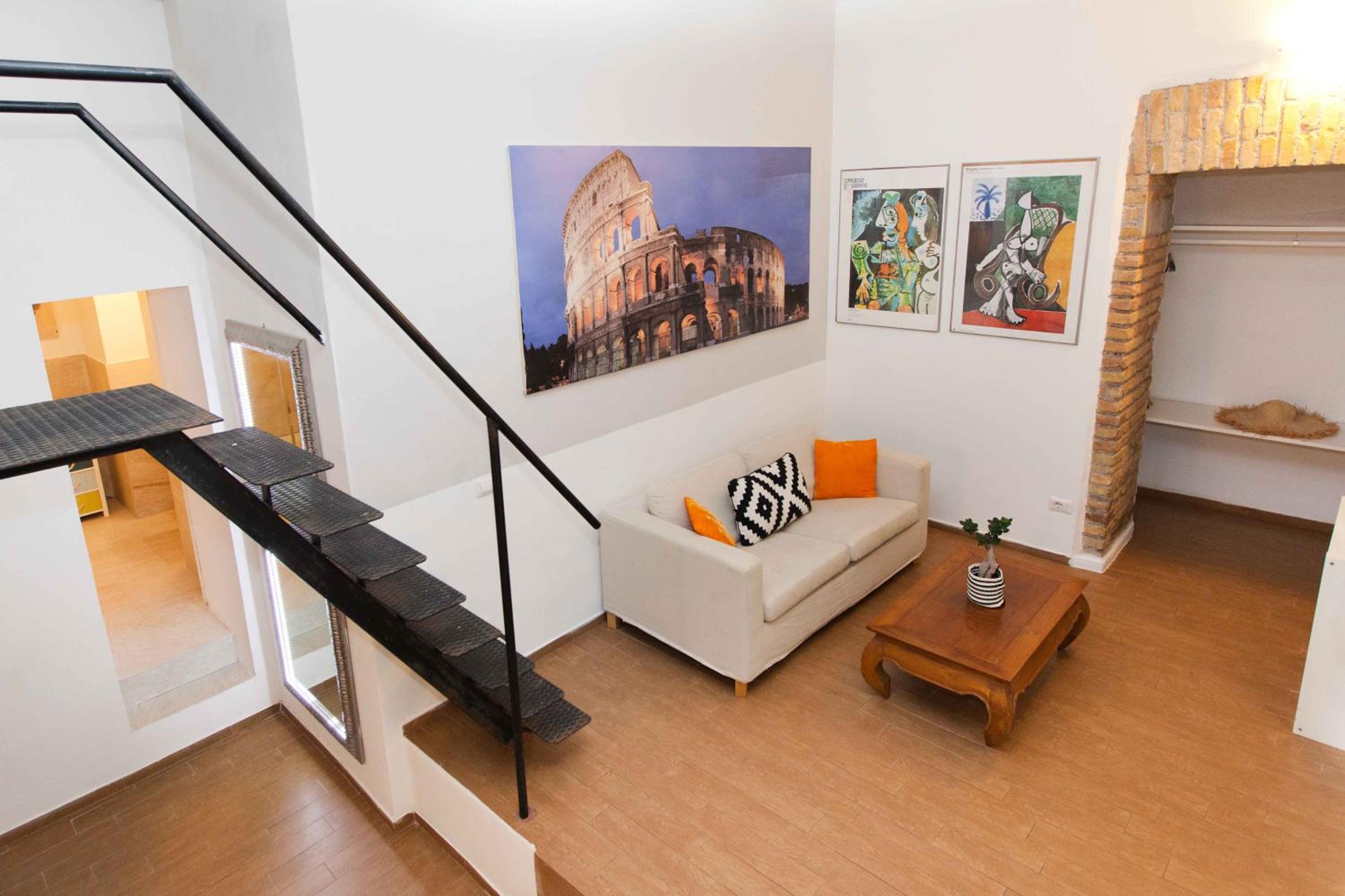 Studio - Split Level
