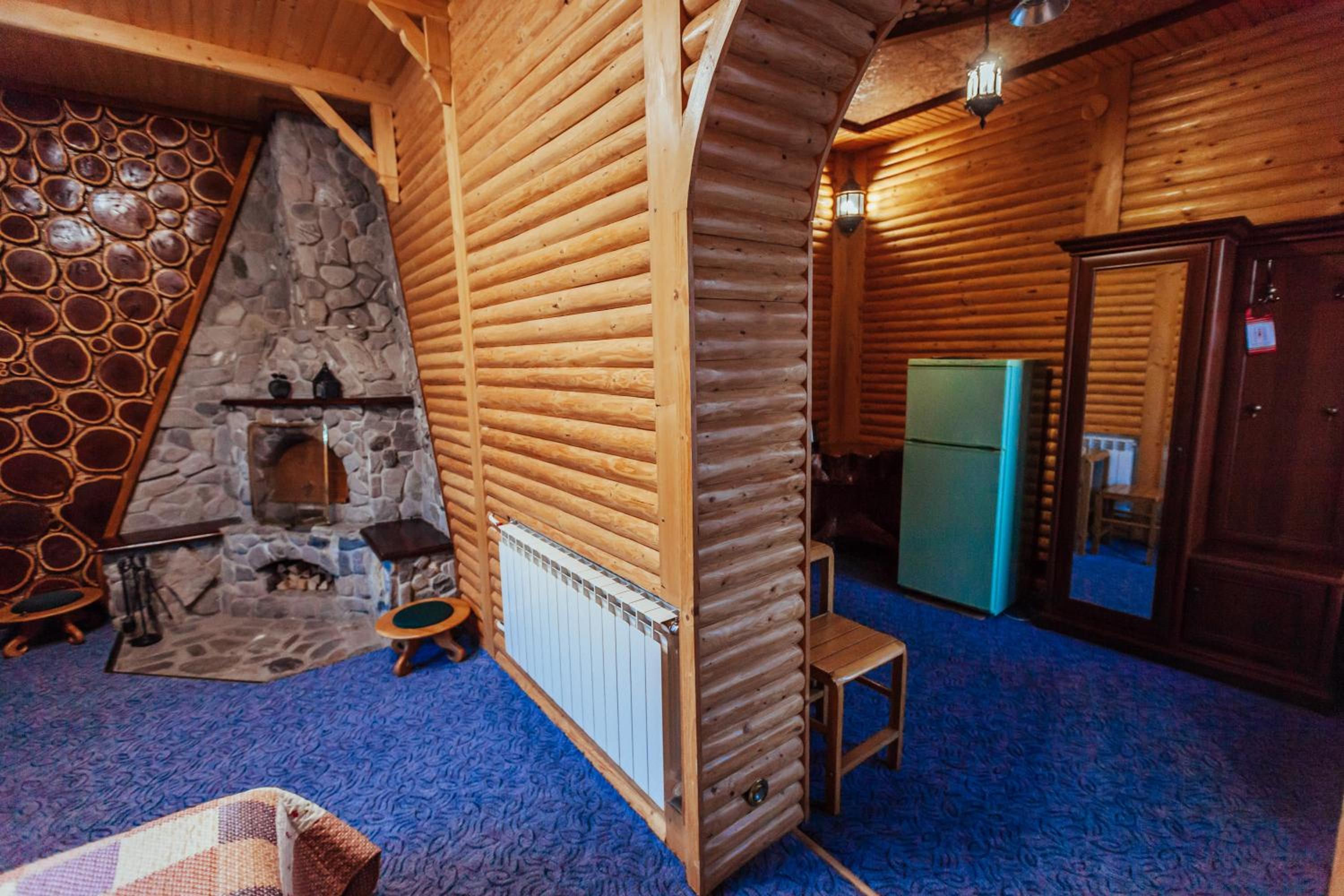 Suite with Fireplace photo 1