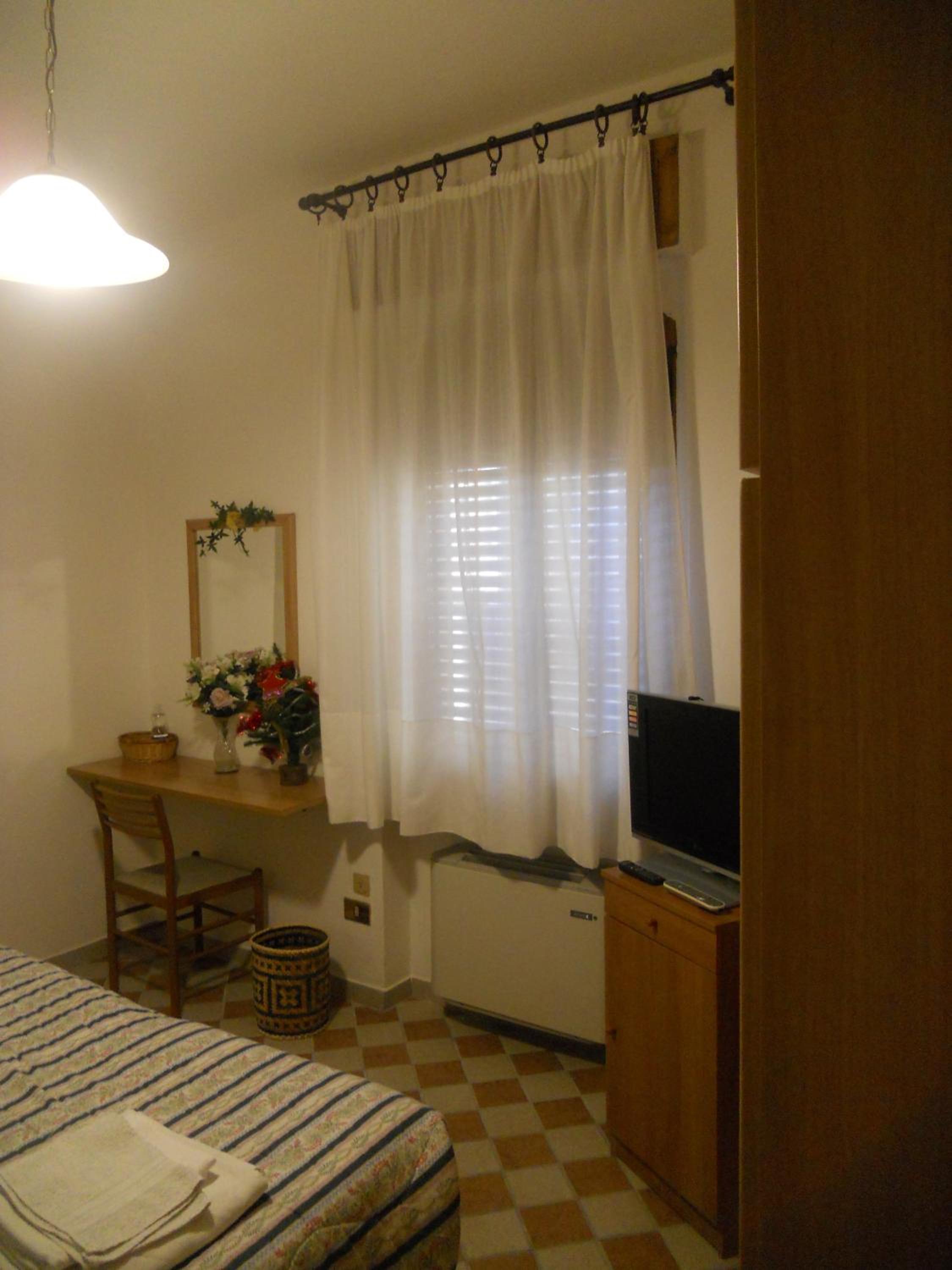 Triple Room - Photo 23