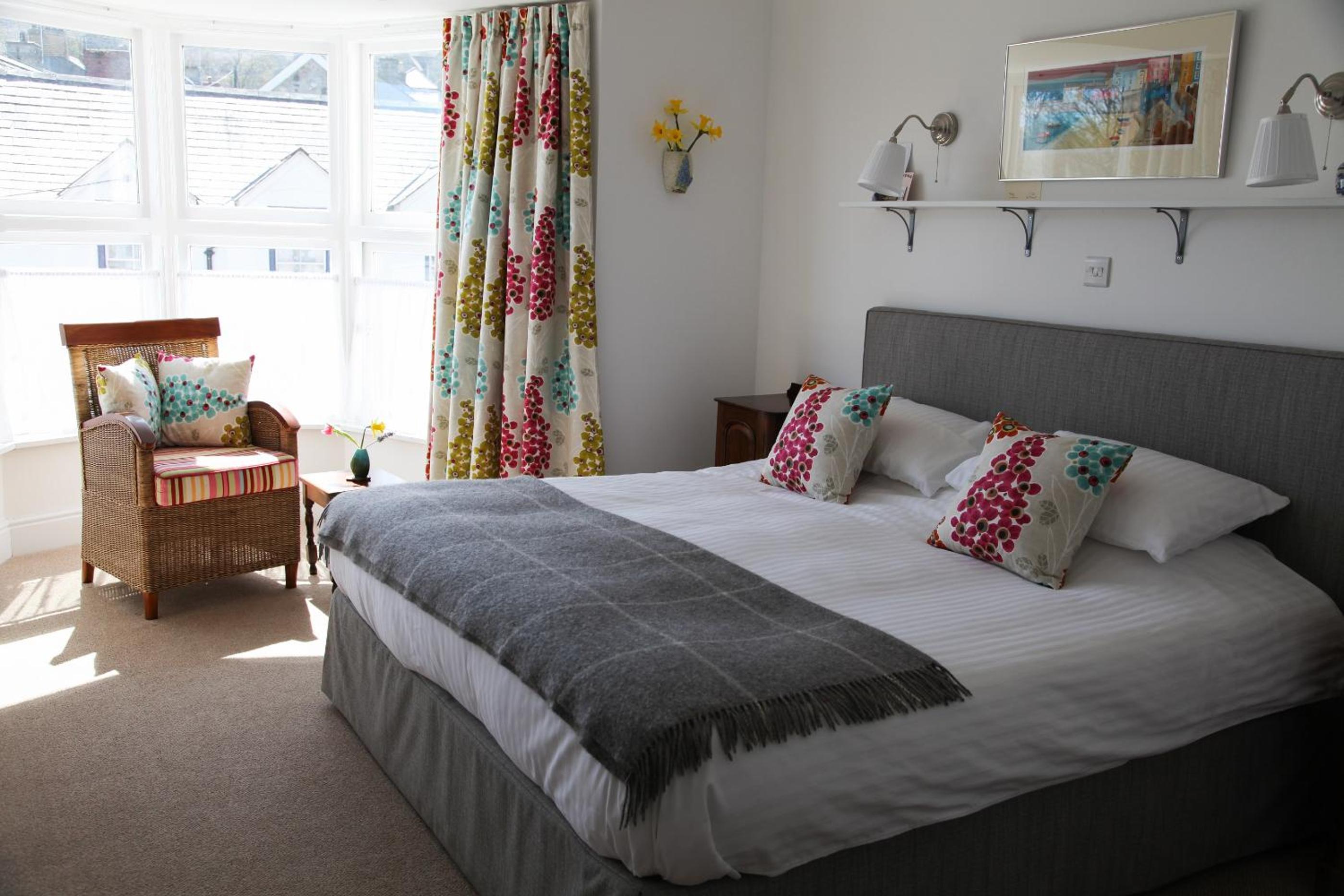 Double or Twin Room with Shower - Photo 1