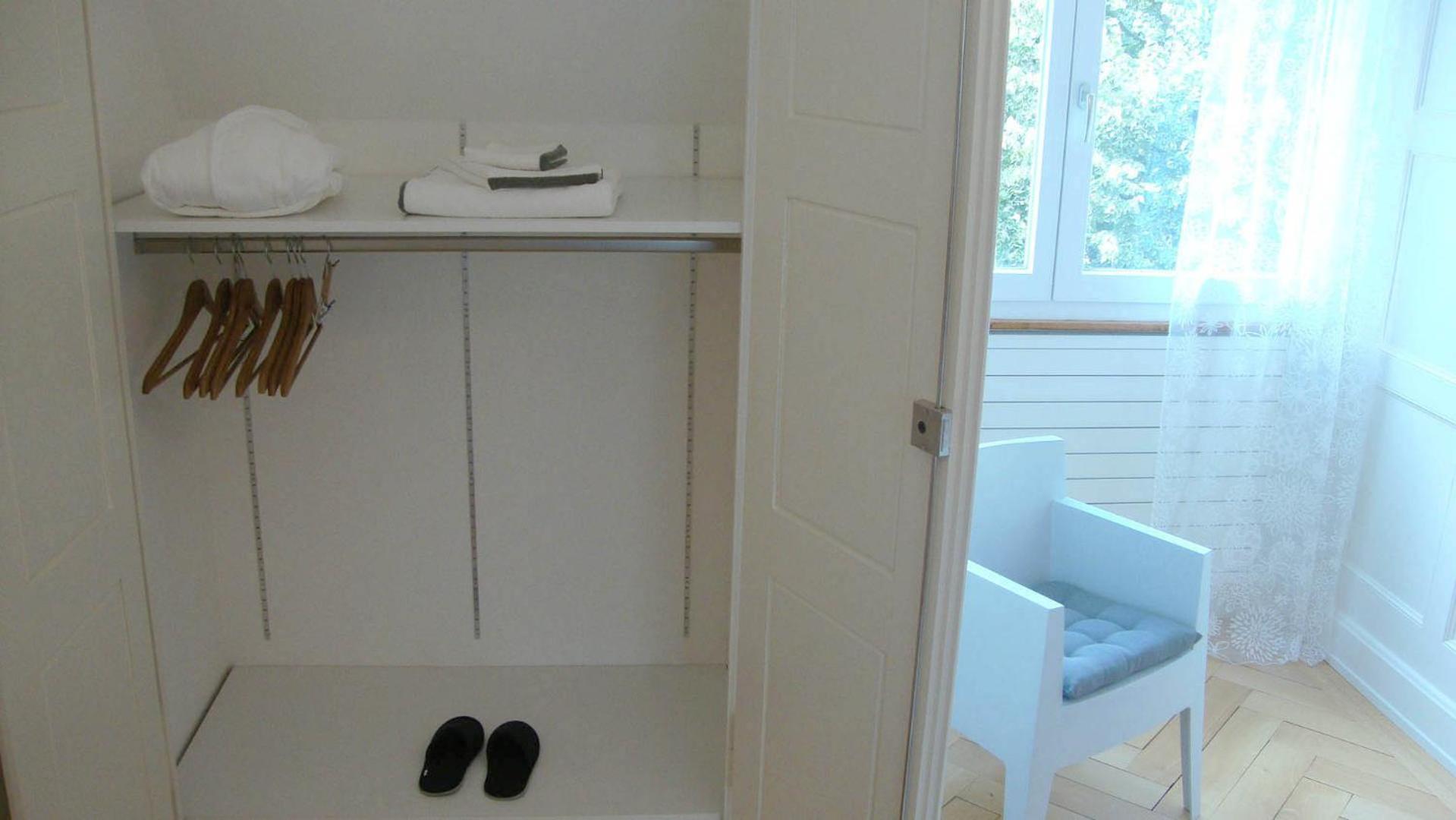 Double or Twin Room with Shared Bathroom photo 1