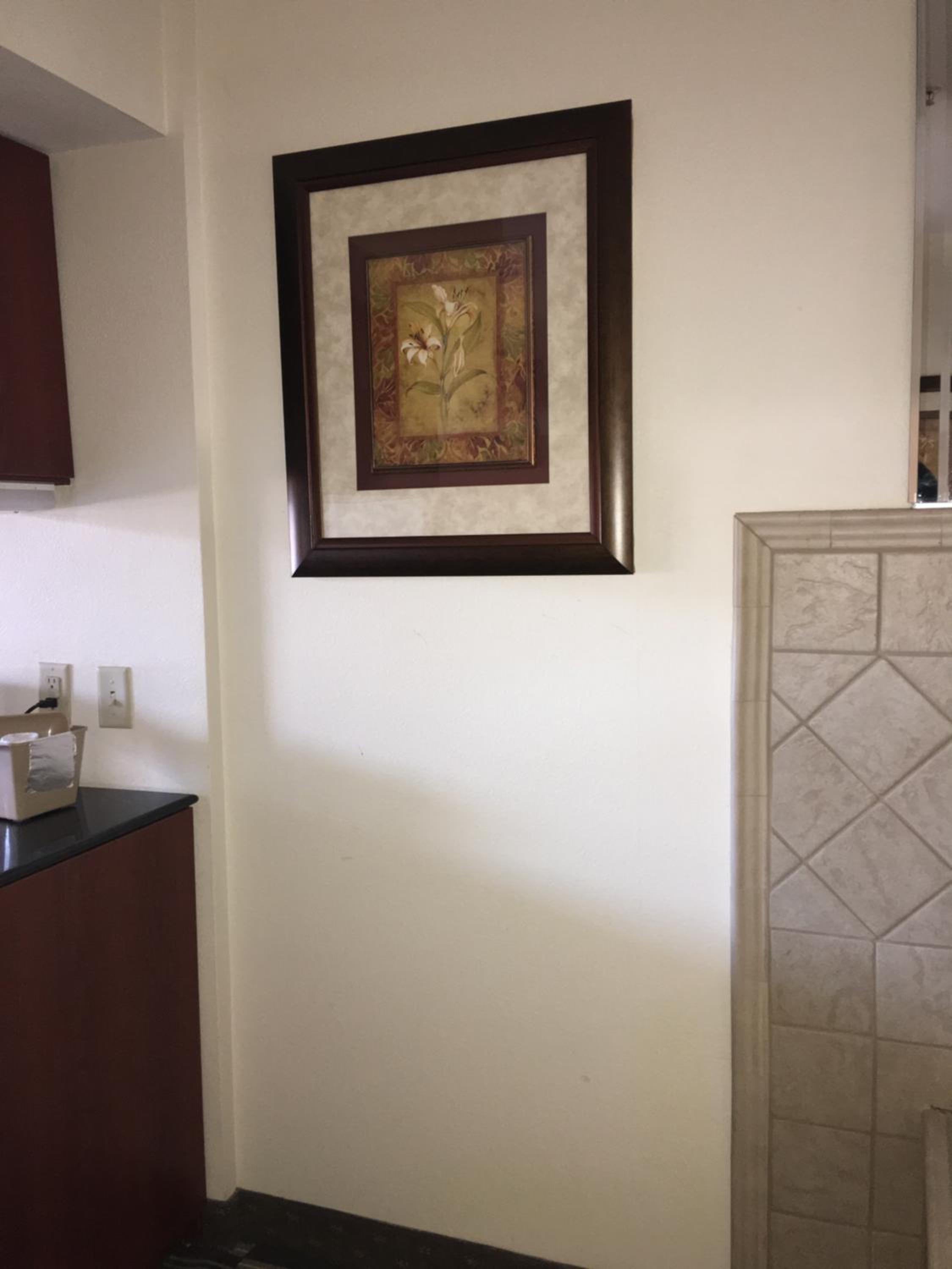 Deluxe Queen Suite - Non-Smoking - Photo 7