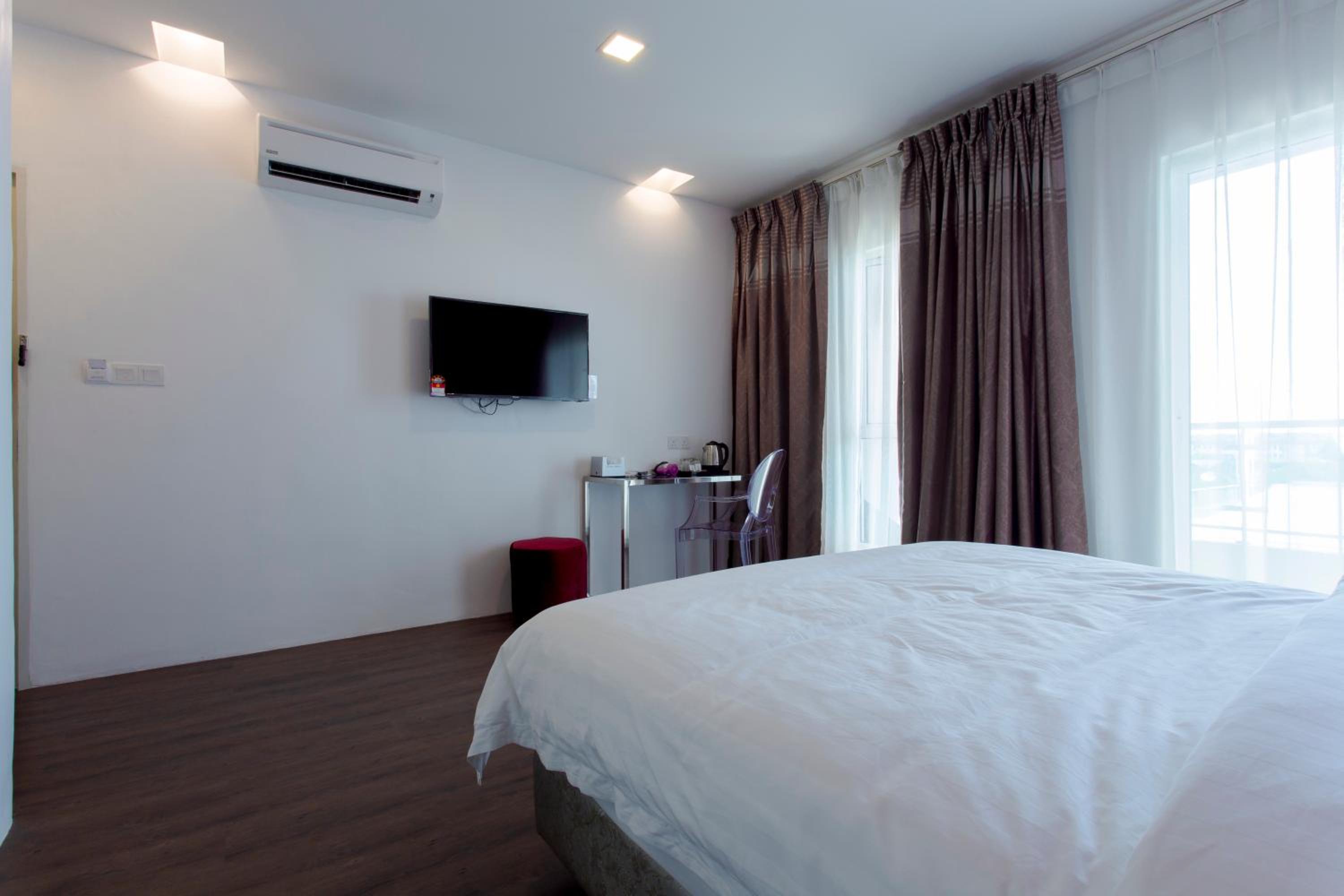 Double Room with Balcony photo 2
