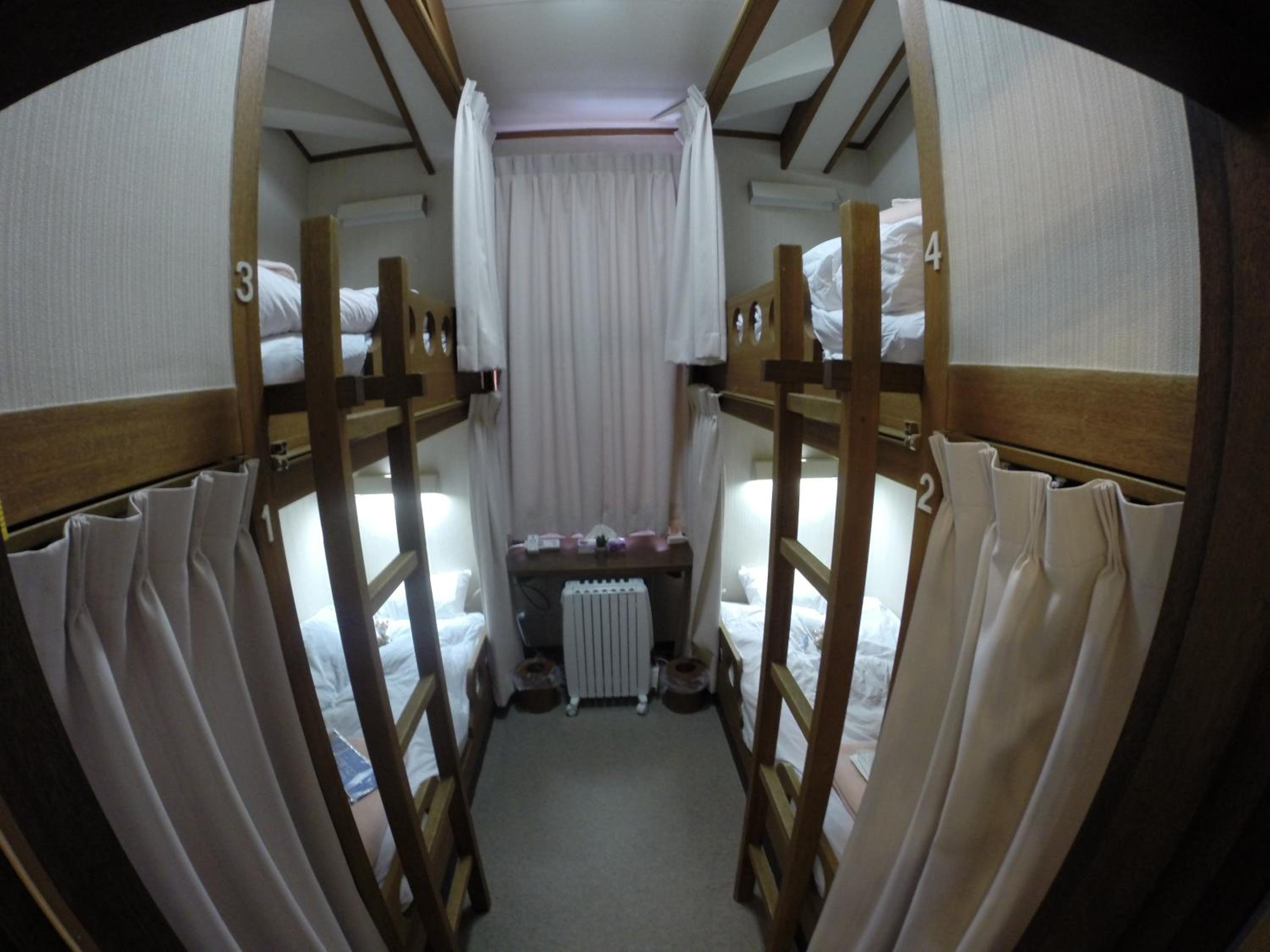 Economy Quadruple Room with Shared Bathroom photo 1