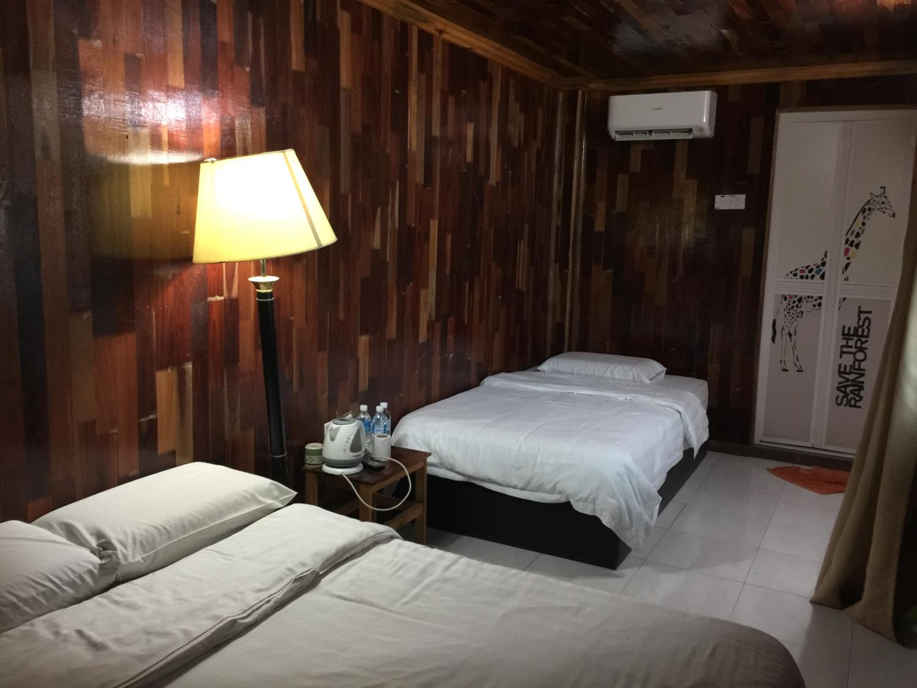 Deluxe Triple Room - Photo 2
