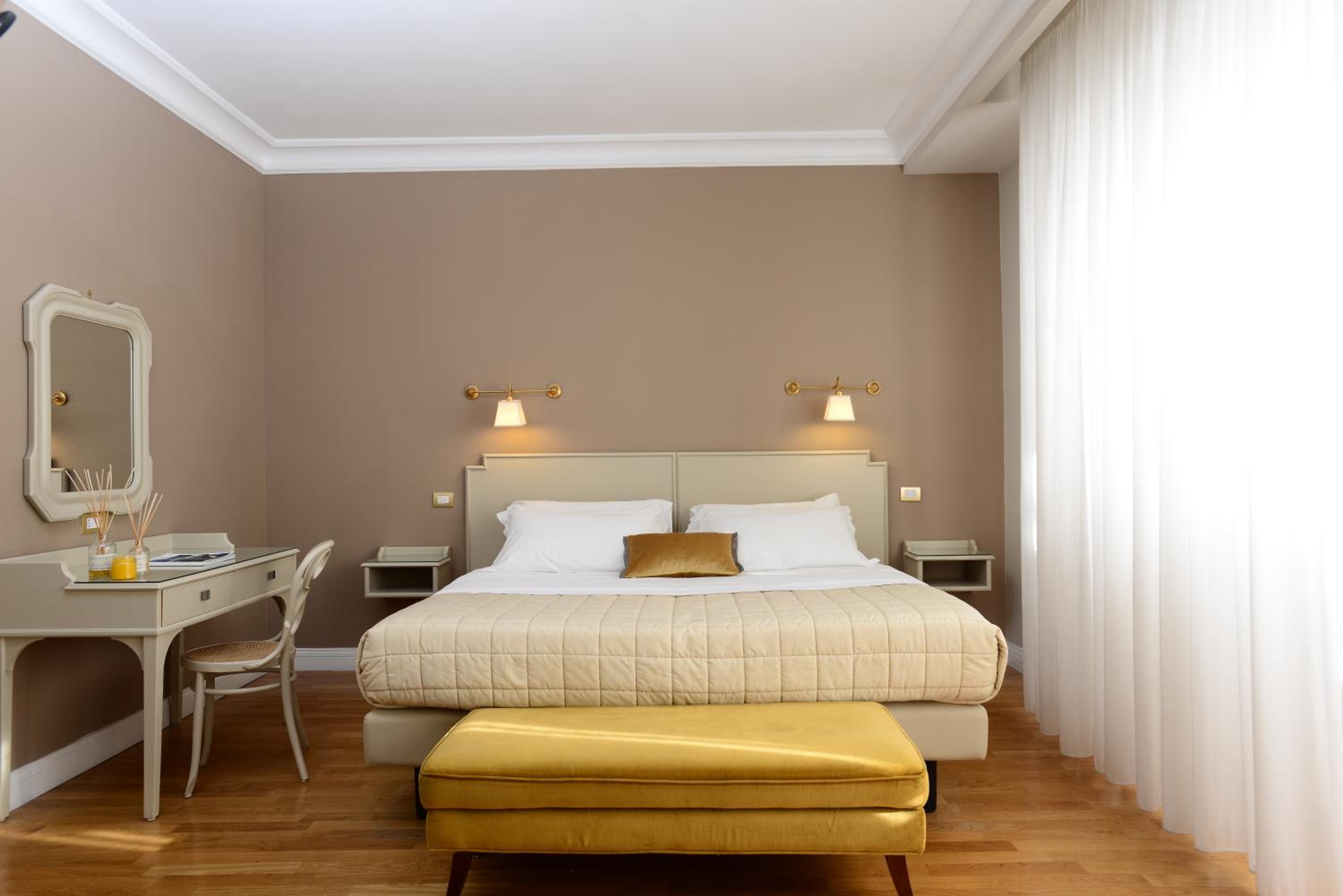 Superior Double Room with Spa Access - Photo 3