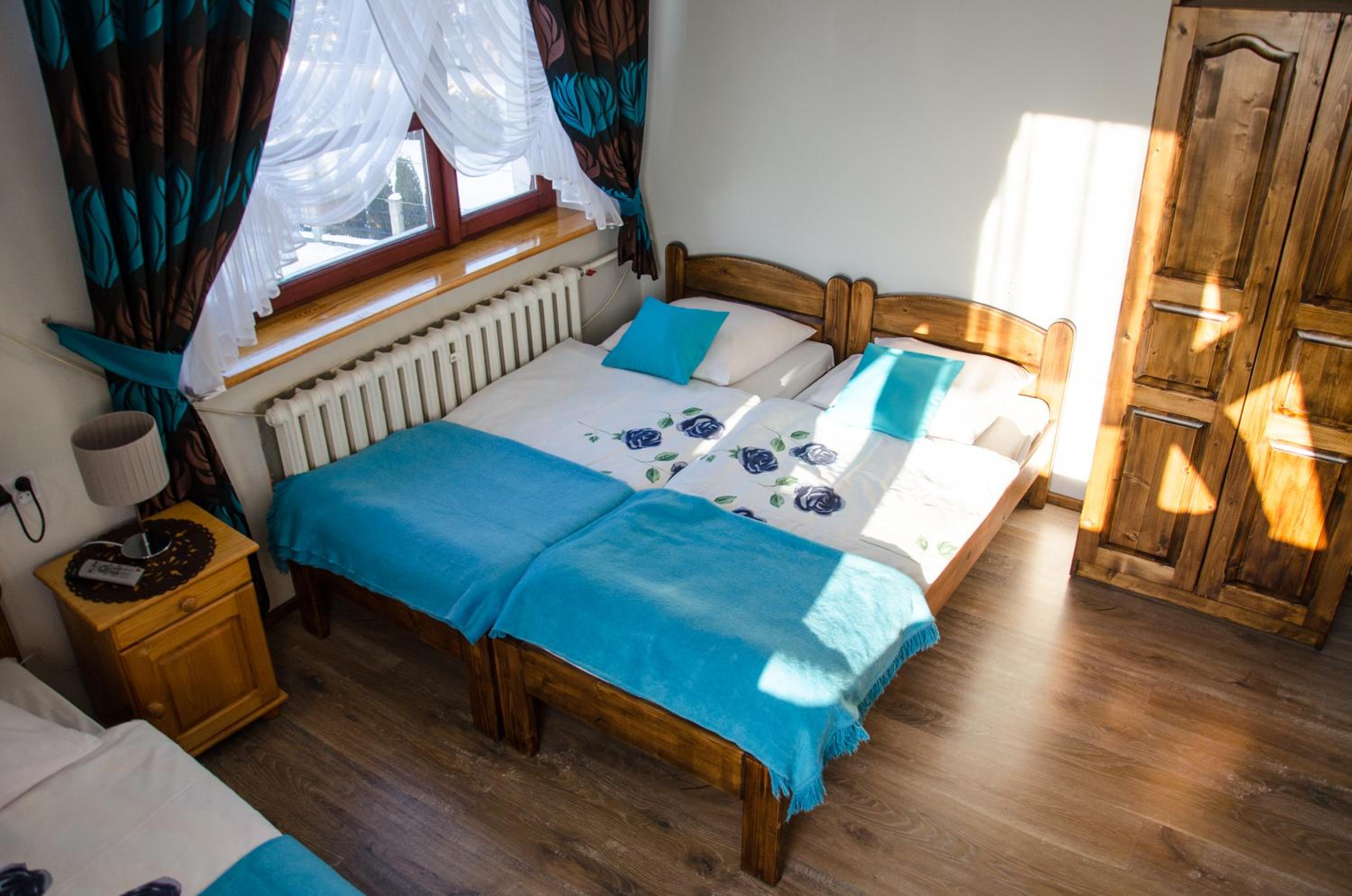 Triple Room with Bathroom - Photo 6