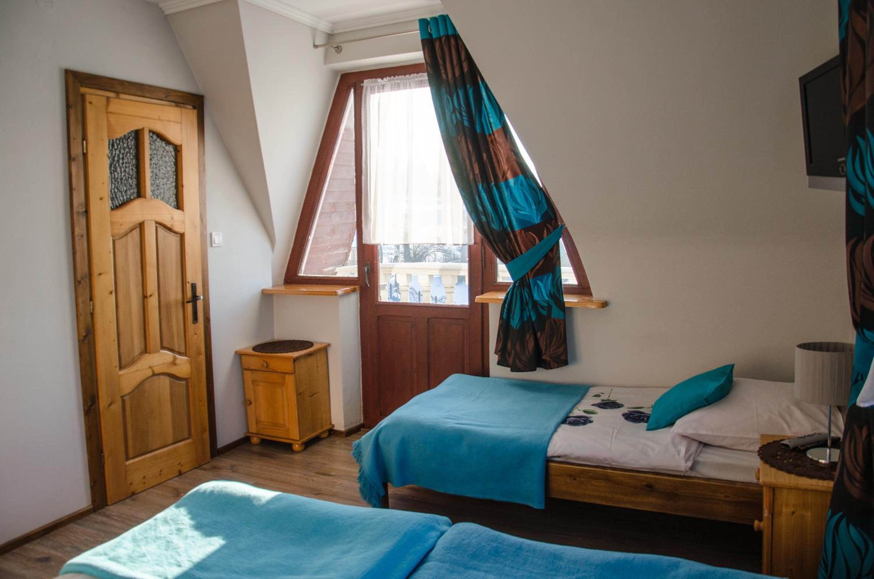 Triple Room with Bathroom - Photo 5