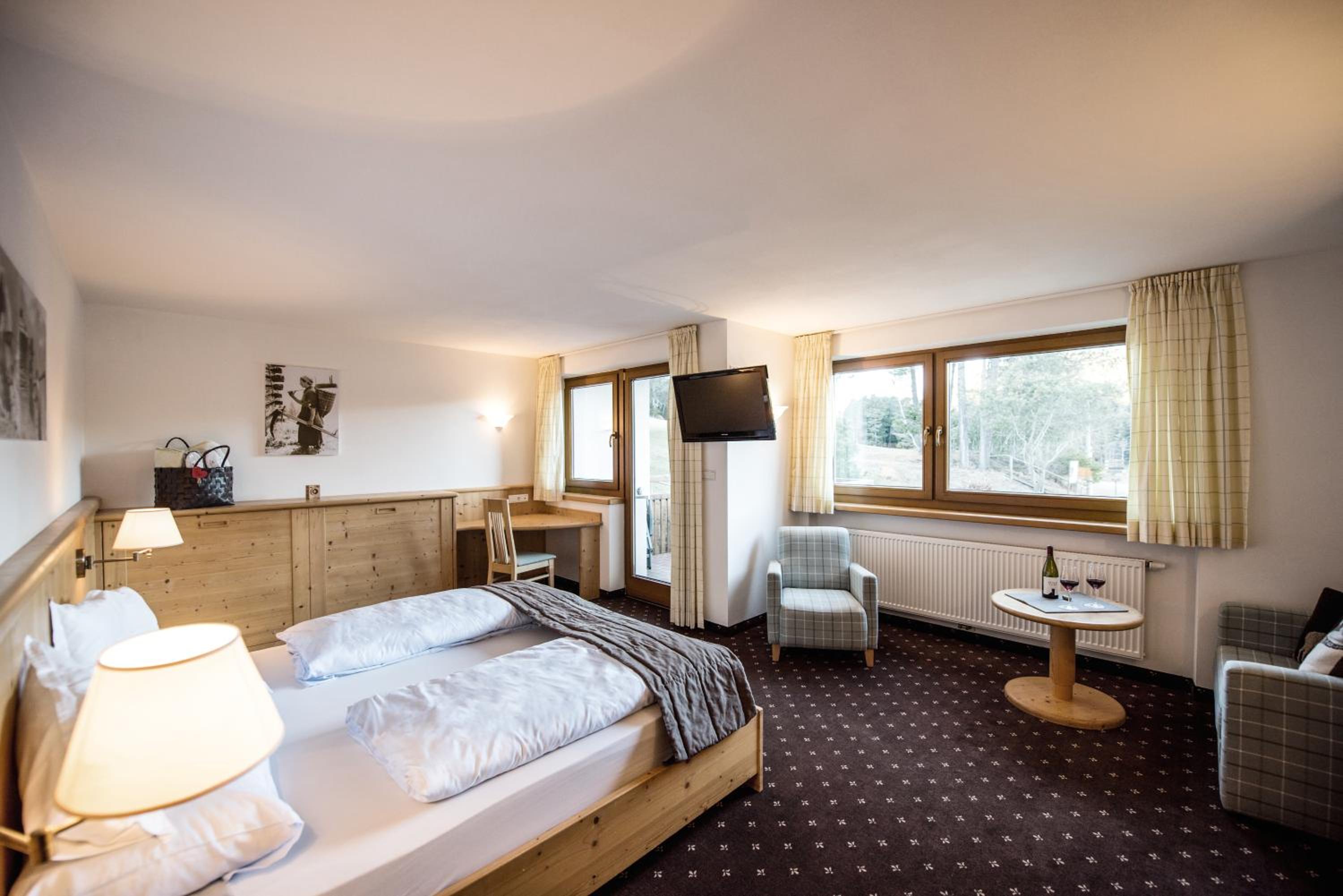 Superior Triple Room photo 2