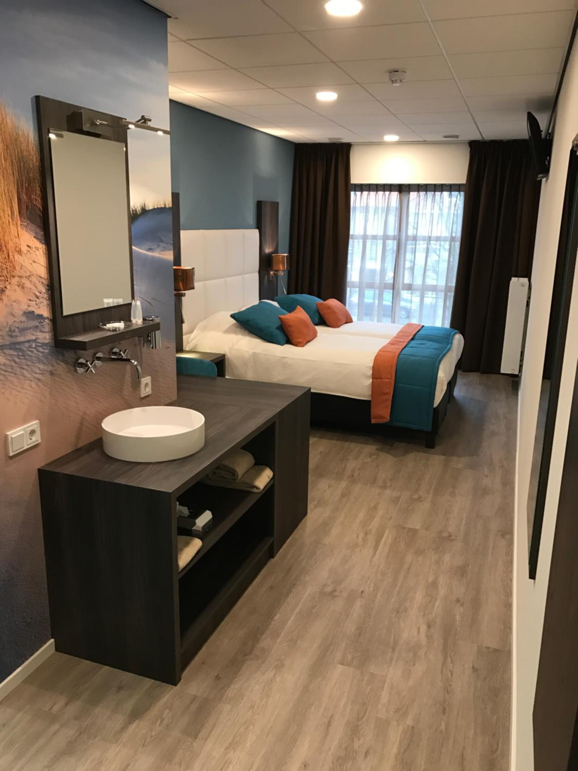 Comfort Double Room with Canal View photo 3