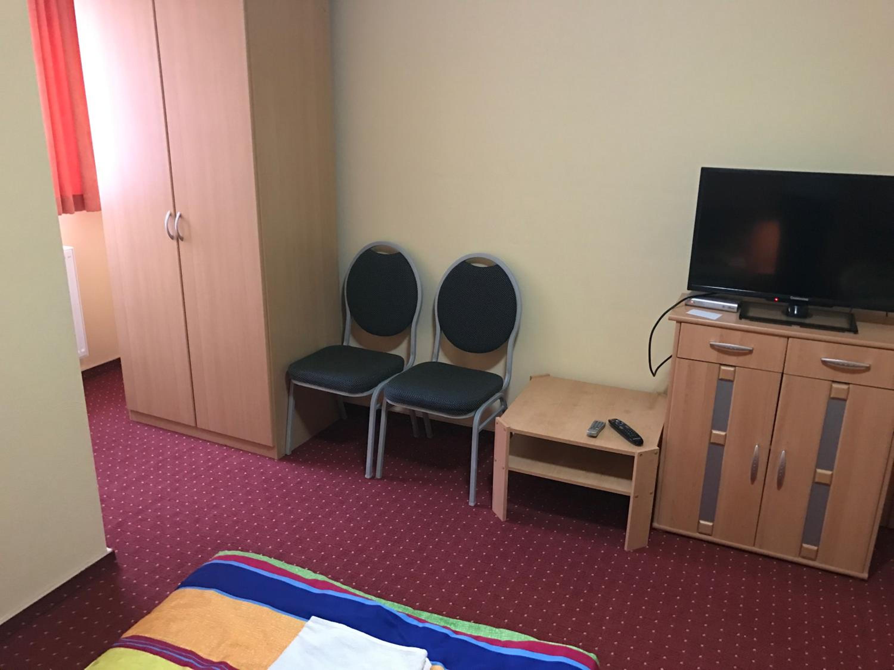 Budget Double Room photo 1