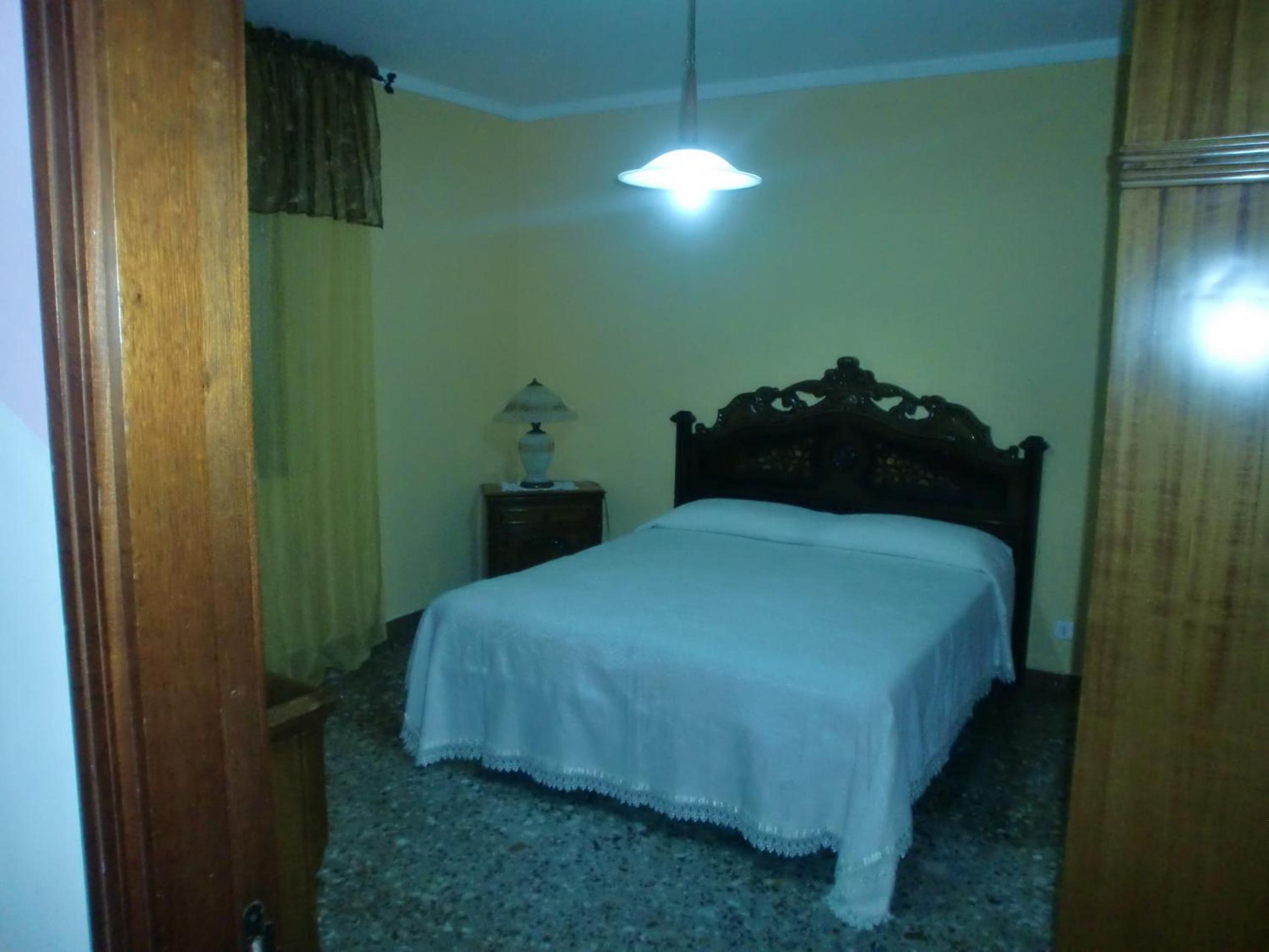 Double Room with Private External Bathroom photo 2