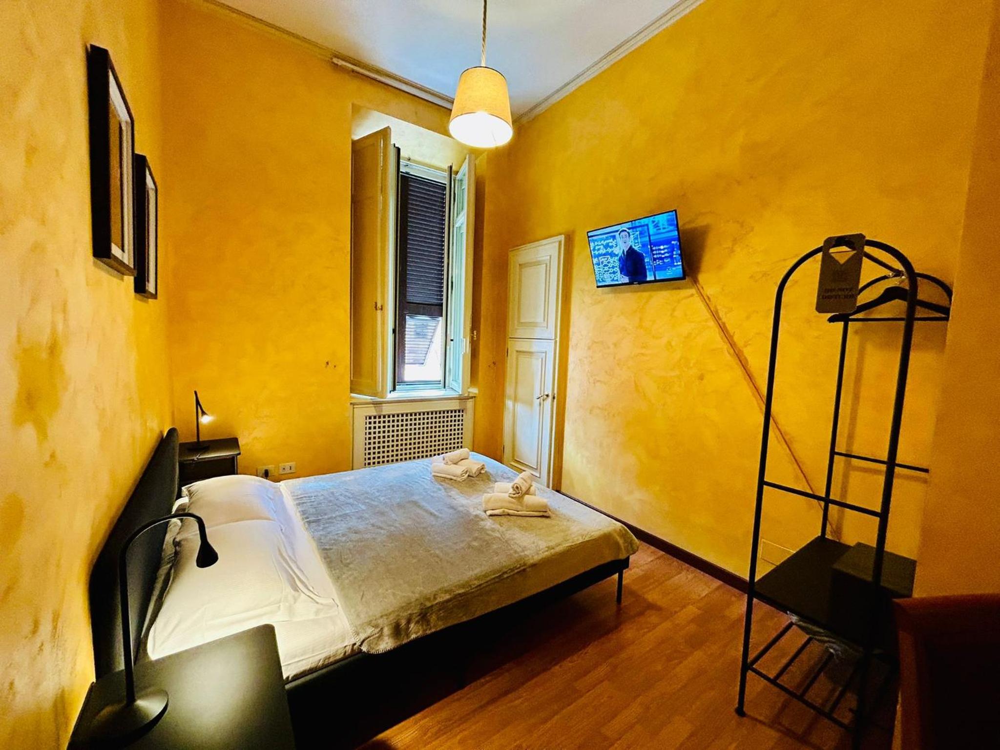 Standard Double Room with Shared Bathroom photo 2