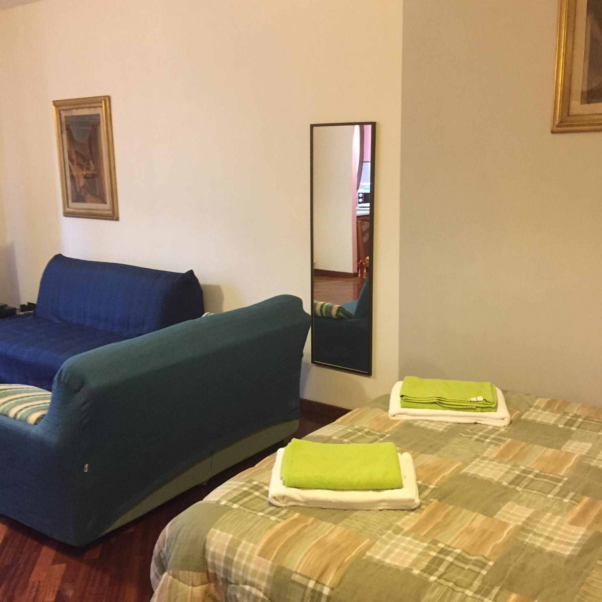 Studio Apartment photo 3